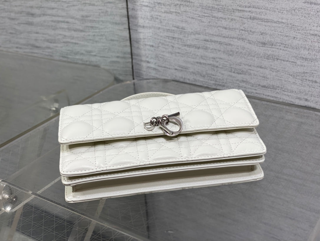 DIOR 25S DIOR TALK PHONE POUCH 21 IN WHITE CANNAGE LAMBSKIN SILVER HARDWARE