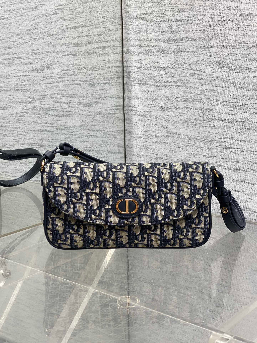 DIOR 25S 30 MONTAIGNE AVENUE BAG 23 IN BLUE CANVAS DIOR OBLIQUE JACQUARD
