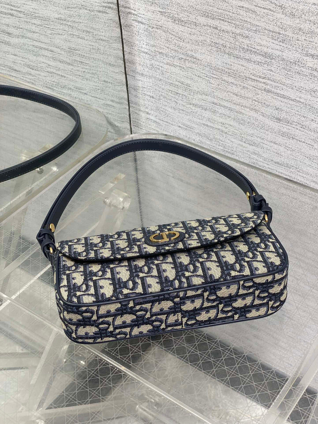 DIOR 25S 30 MONTAIGNE AVENUE BAG 23 IN BLUE CANVAS DIOR OBLIQUE JACQUARD