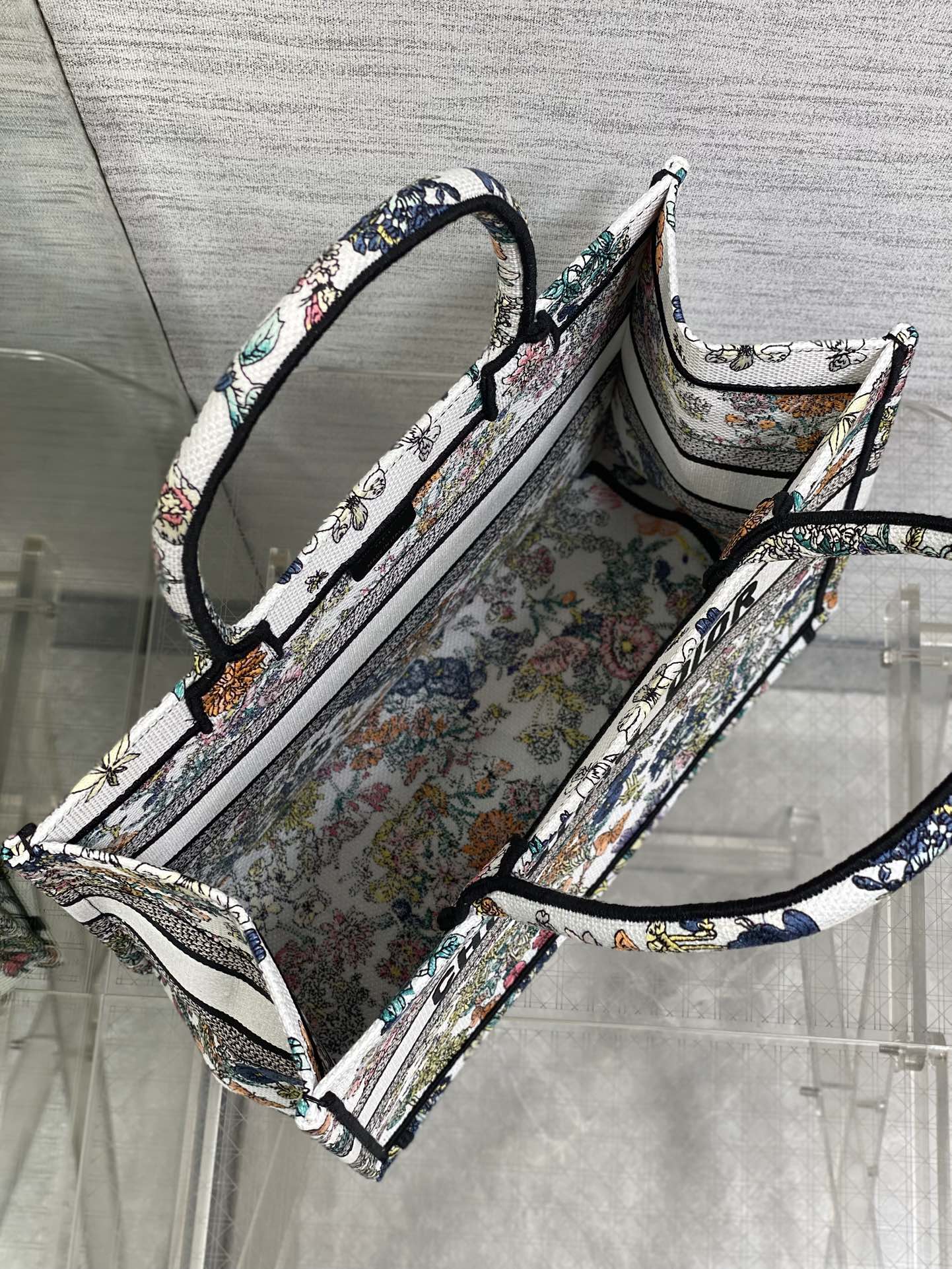 DIOR 25S LUCKY MEDIUM BOOK TOTE 36 IN MULTICOLOR COTTON FLOWERS CALENDAR ALLOVER EMBROIDERY