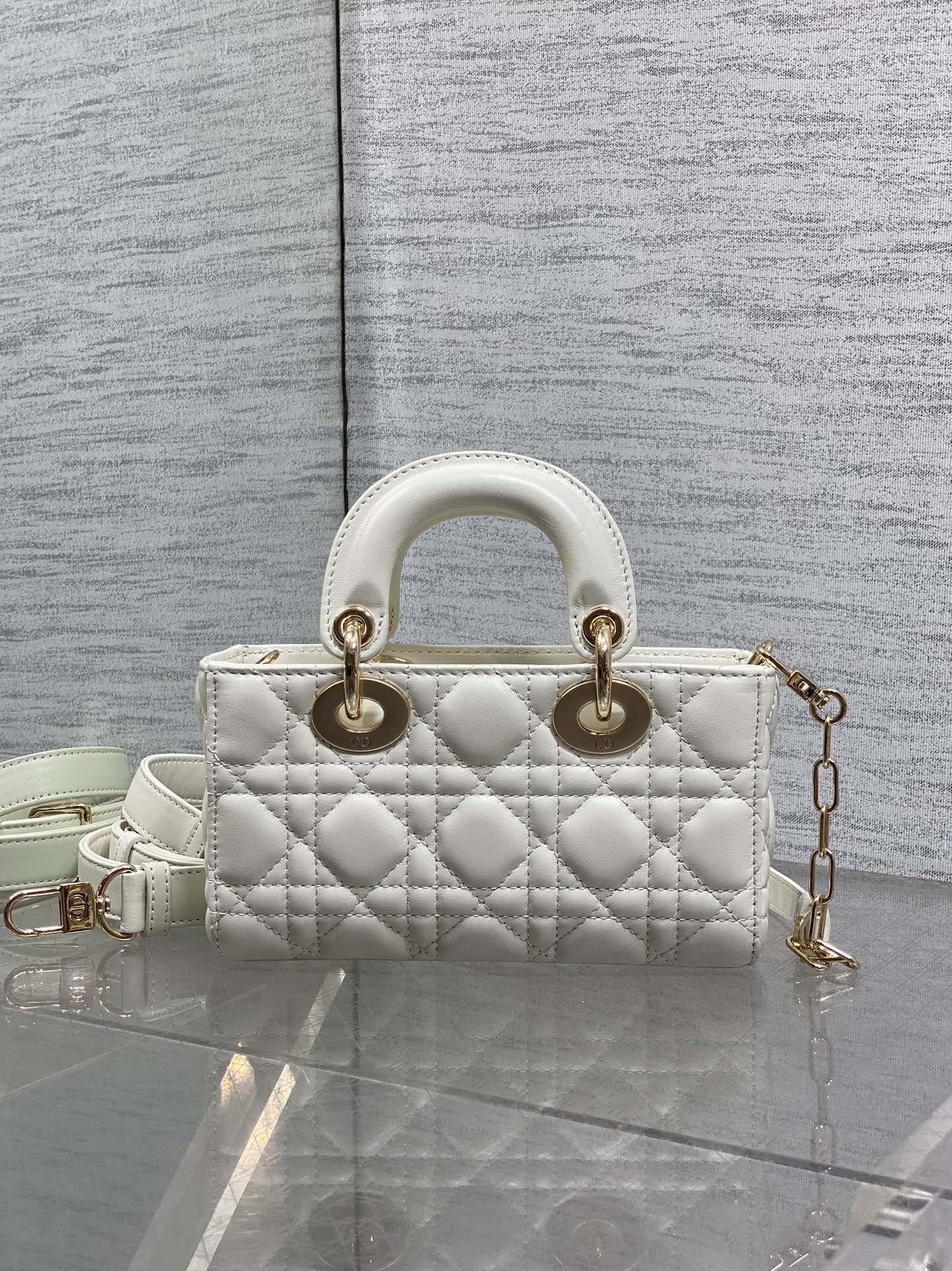 DIOR 25S MICRO LADY D-JOY 19 IN IVORY CALFSKIN GOLD HARDWARE