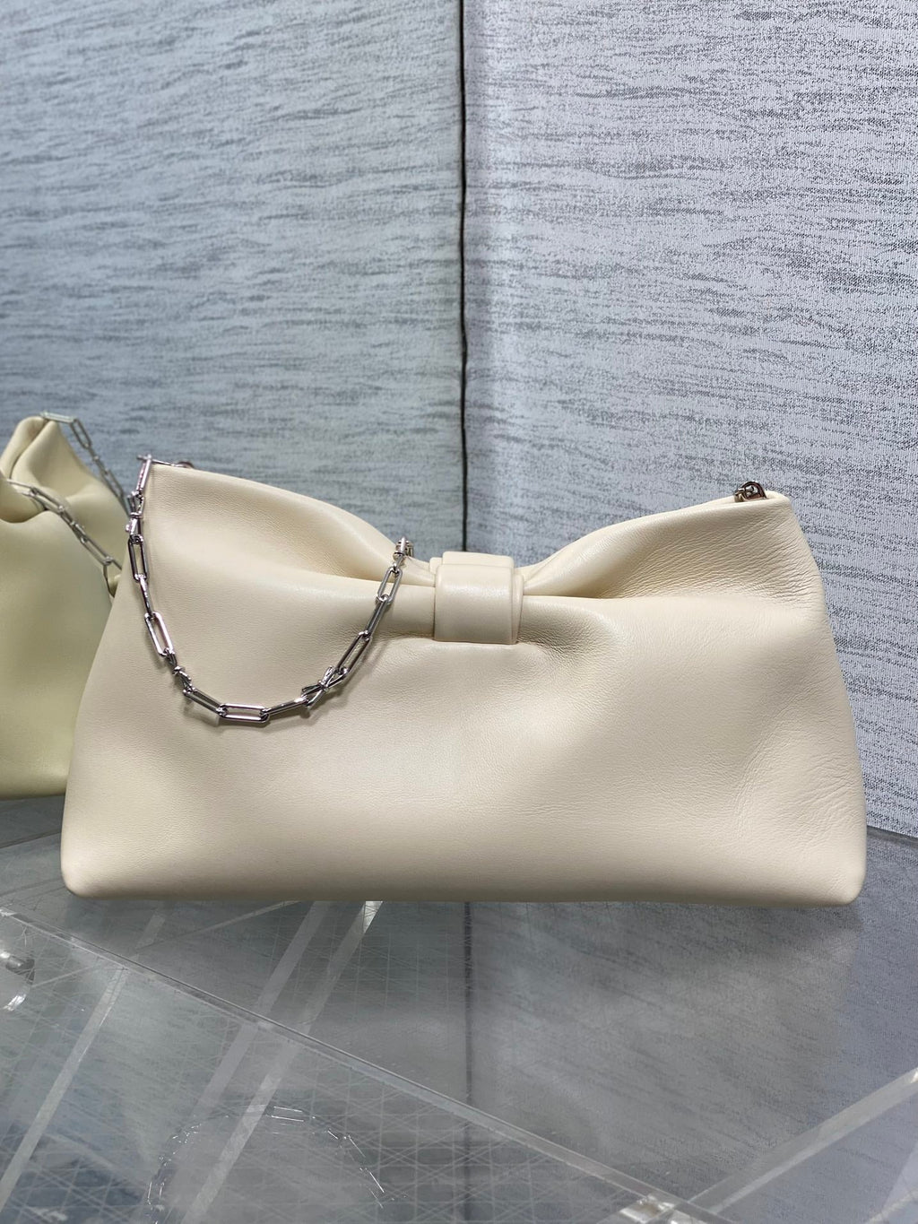 DIOR 26S BOW BAG 30 IN WHITE LAMBSKIN