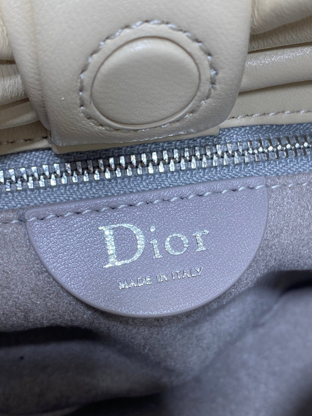 DIOR 26S BOW BAG 30 IN WHITE LAMBSKIN
