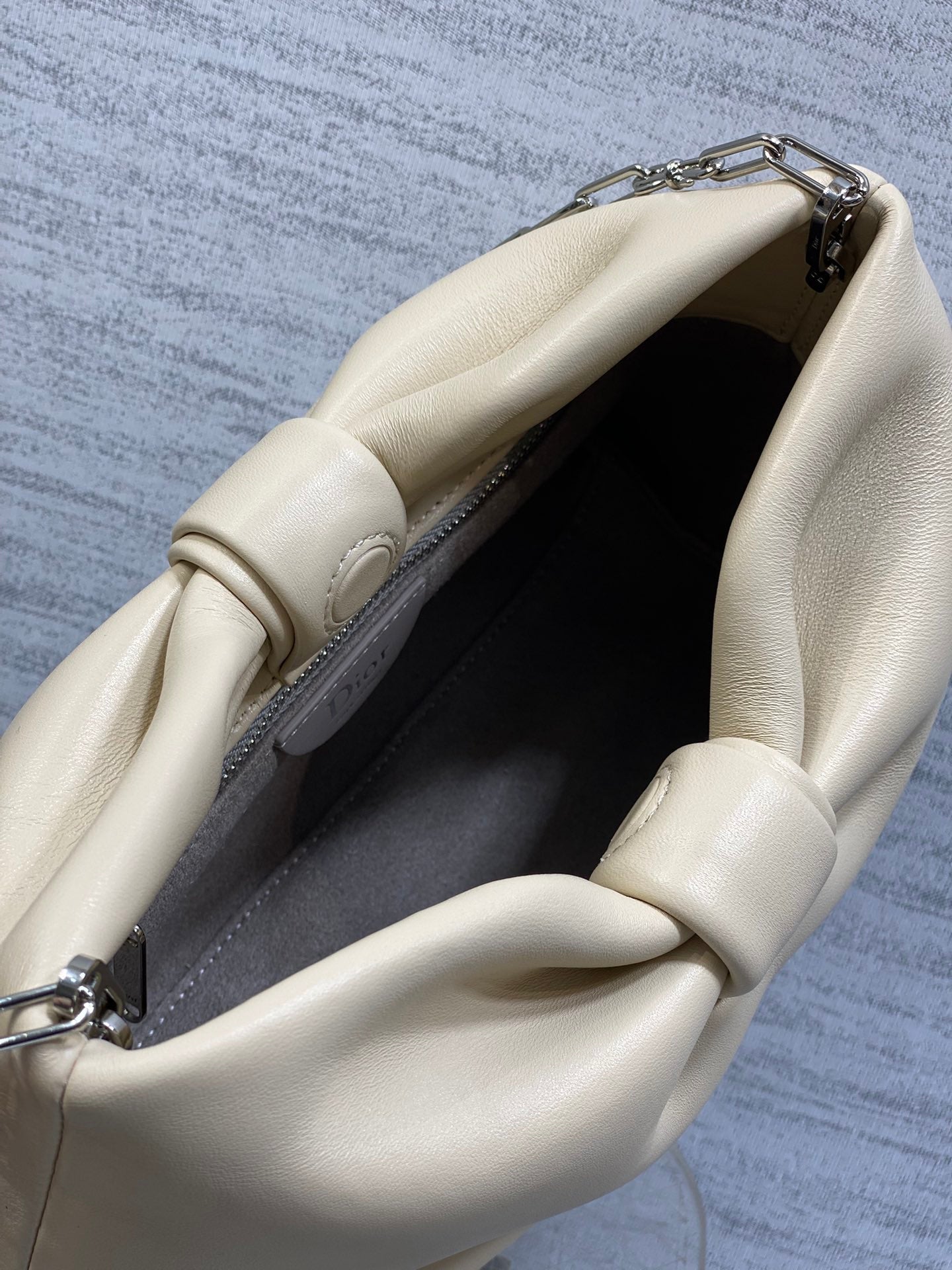 DIOR 26S BOW BAG 26 IN WHITE LAMBSKIN