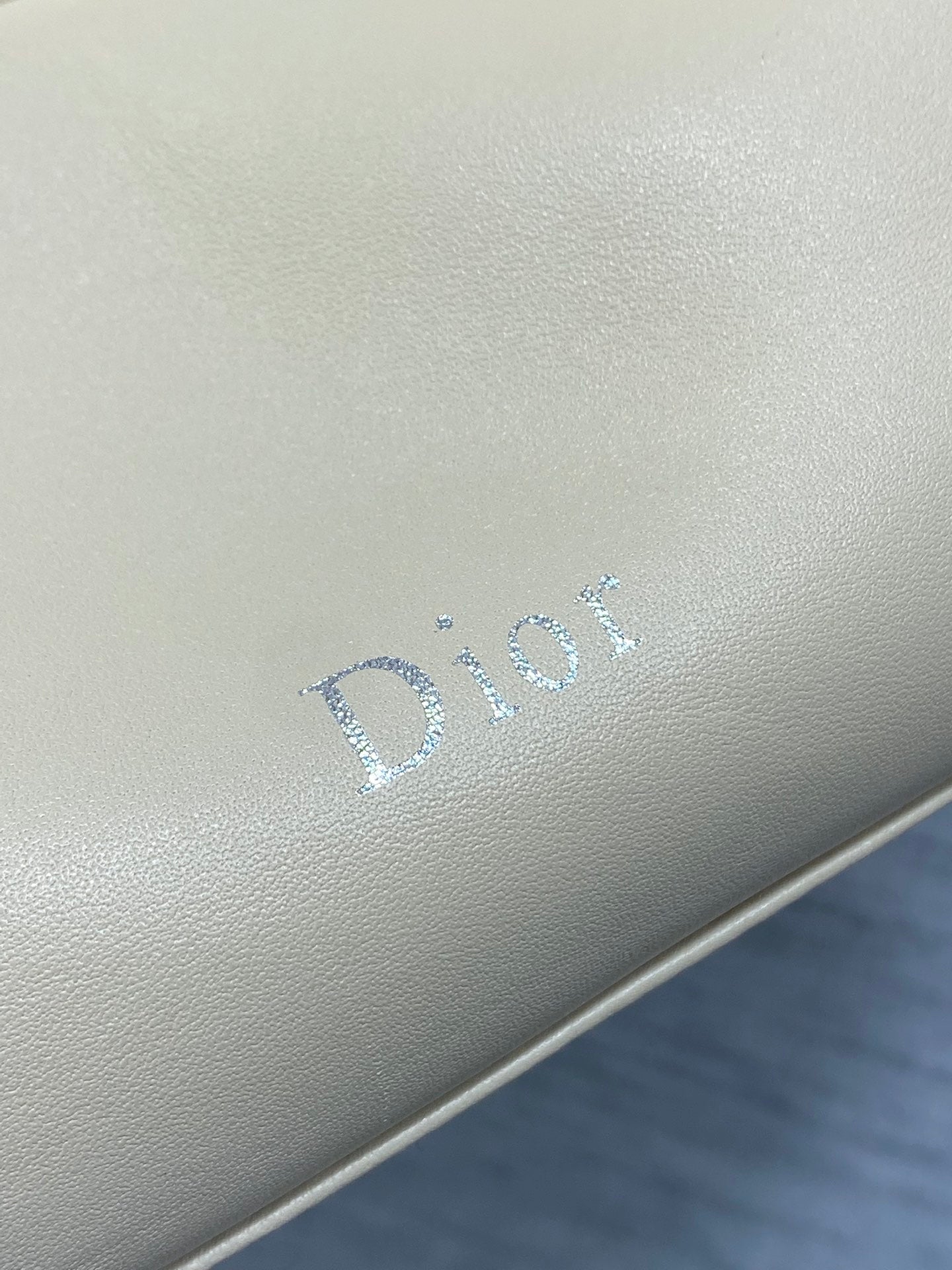 DIOR 26S BOW BAG 26 IN WHITE LAMBSKIN