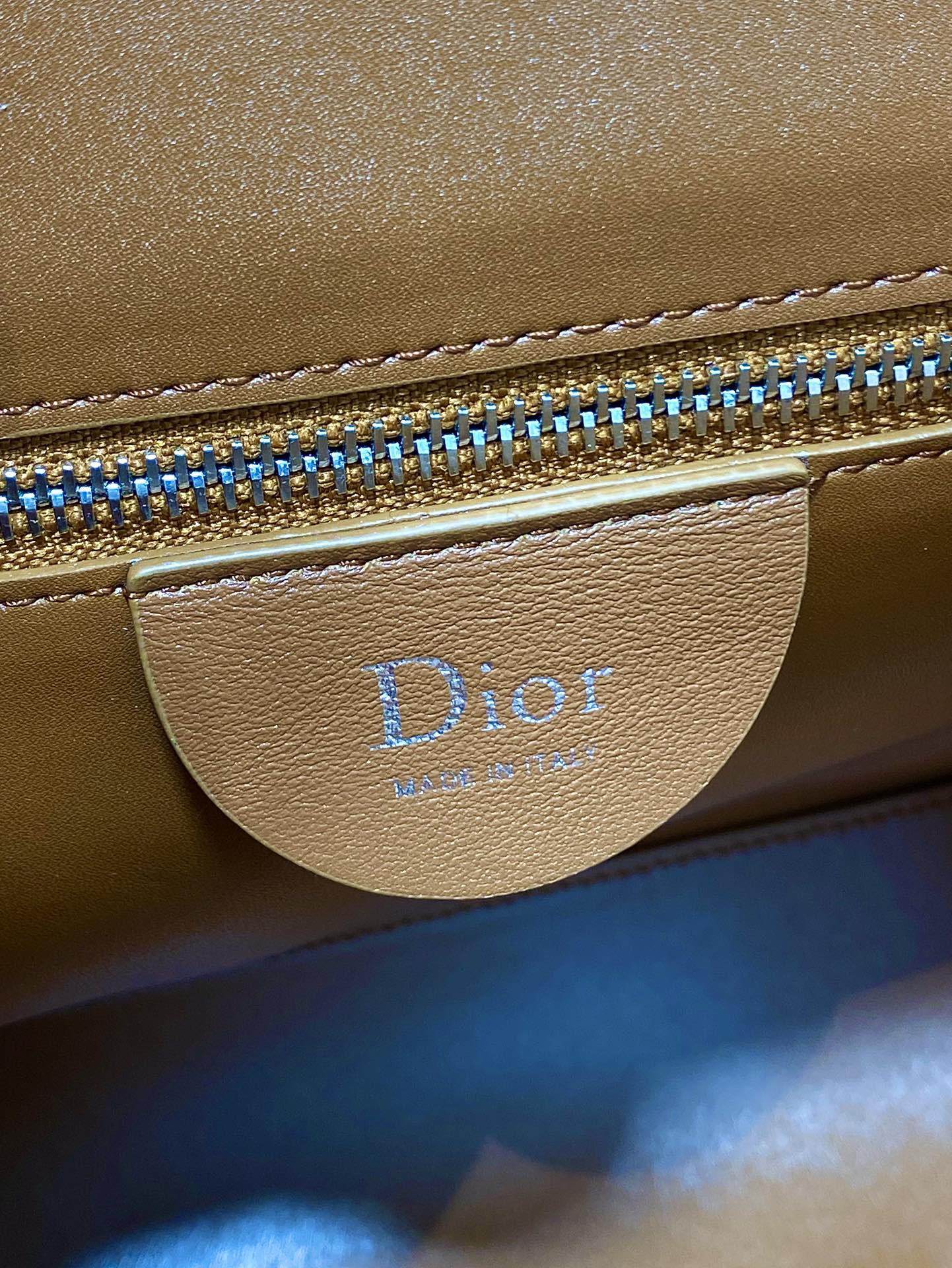 DIOR 26S MEDIUM BAG 31 IN LIGHT BROWN SUEDE