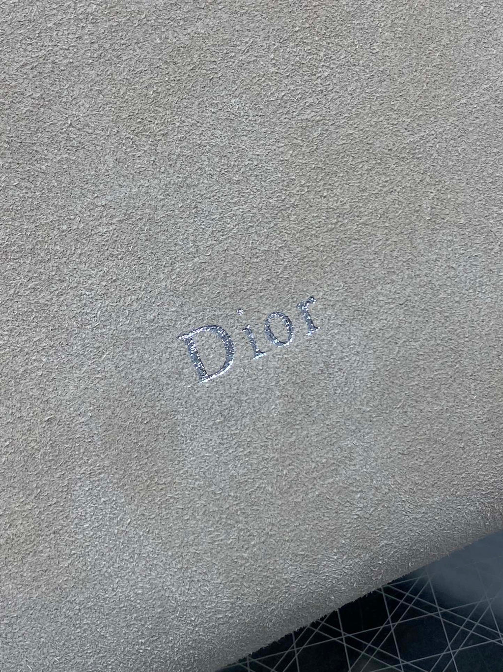 DIOR 26S MEDIUM BAG 31 IN BEIGE SUEDE