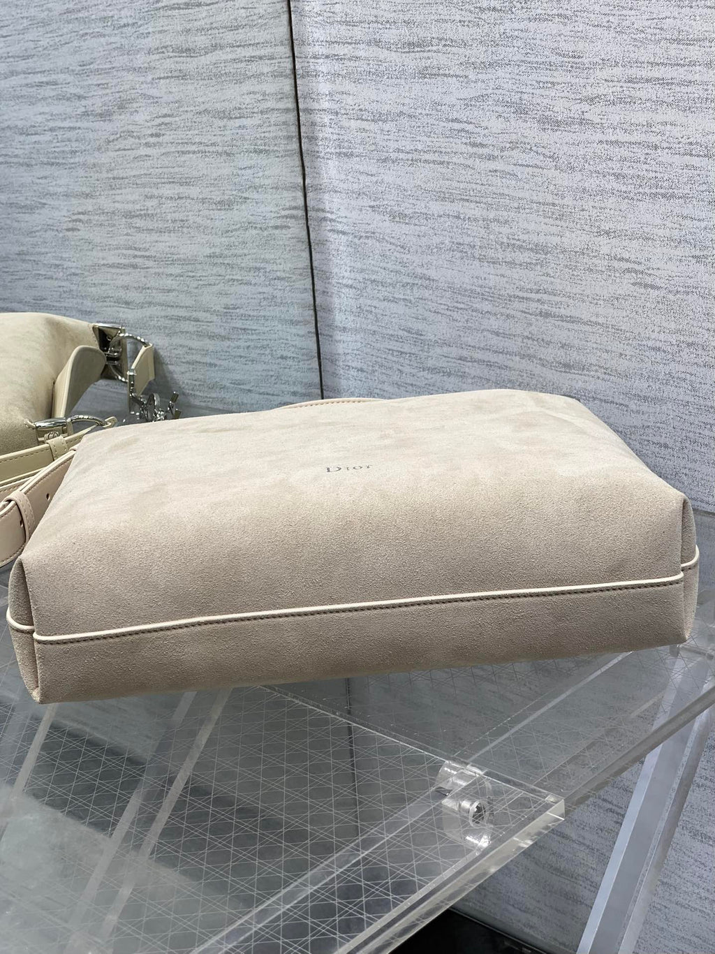 DIOR 26S MEDIUM BAG 31 IN BEIGE SUEDE