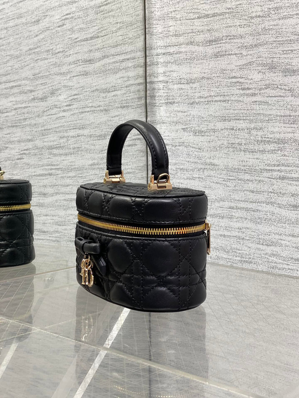 DIOR 26S MINI VANITY 17 IN BLACK LAMBSKIN