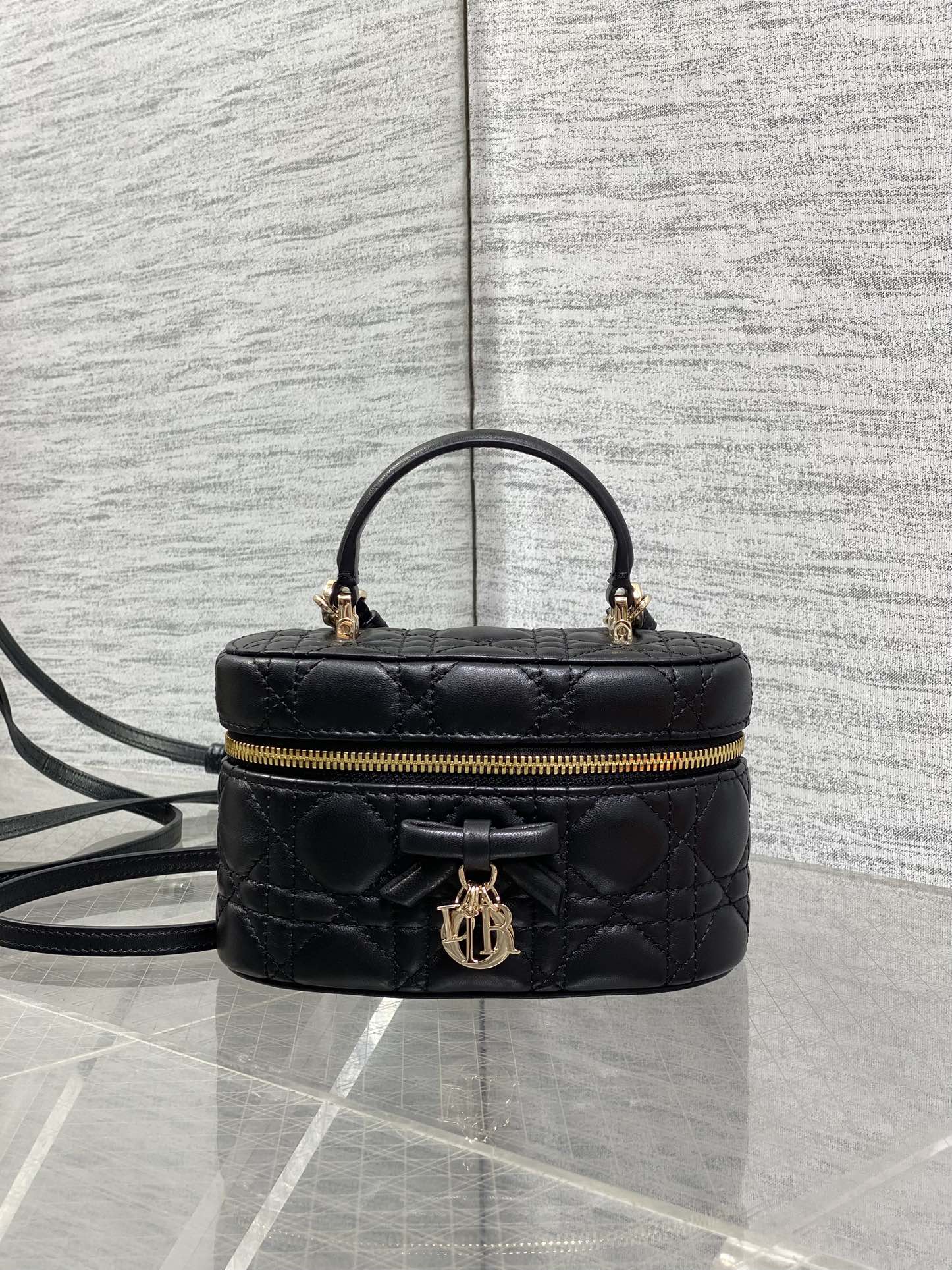 DIOR 26S MINI VANITY 17 IN BLACK LAMBSKIN
