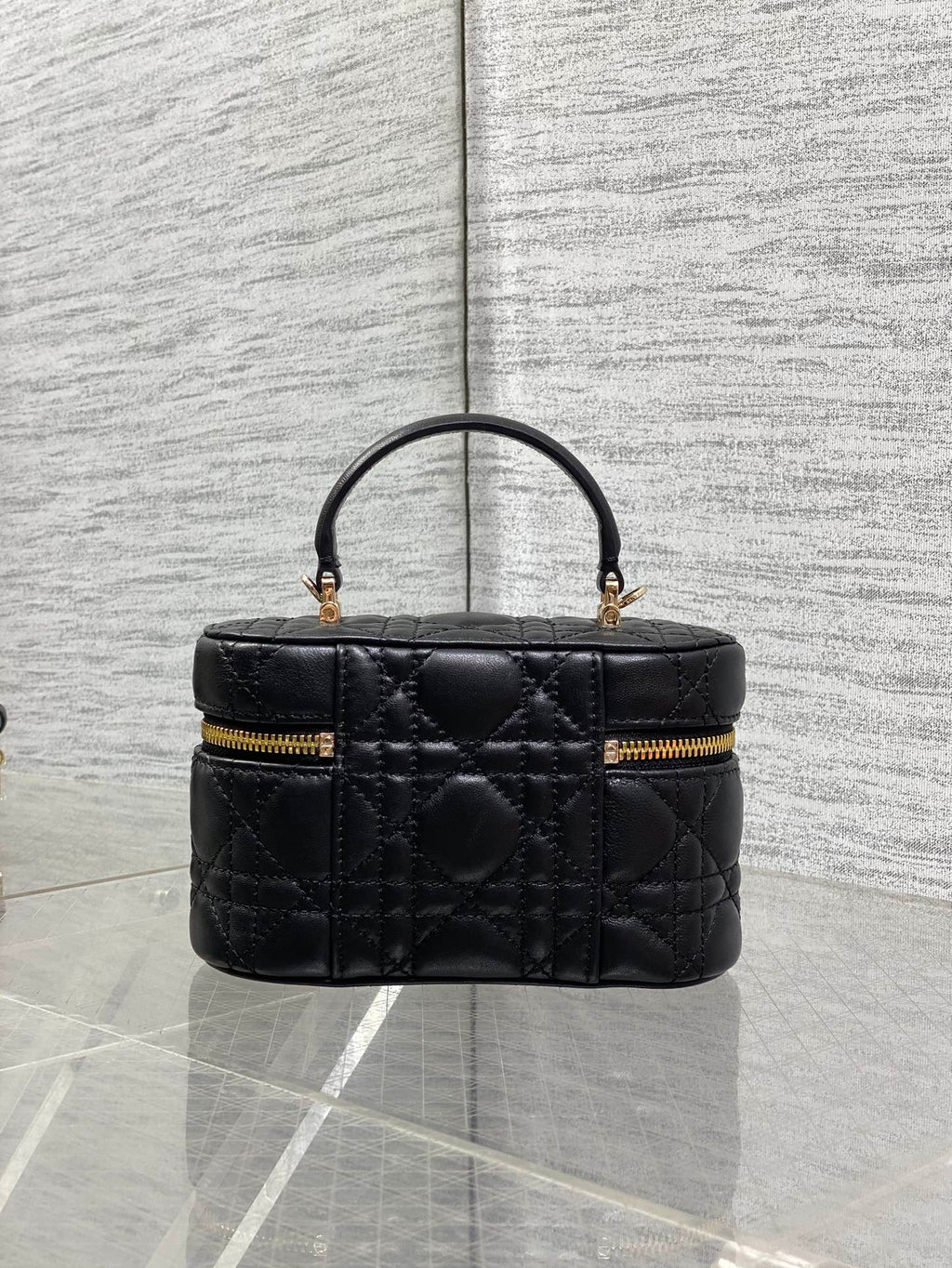 DIOR 26S MINI VANITY 17 IN BLACK LAMBSKIN