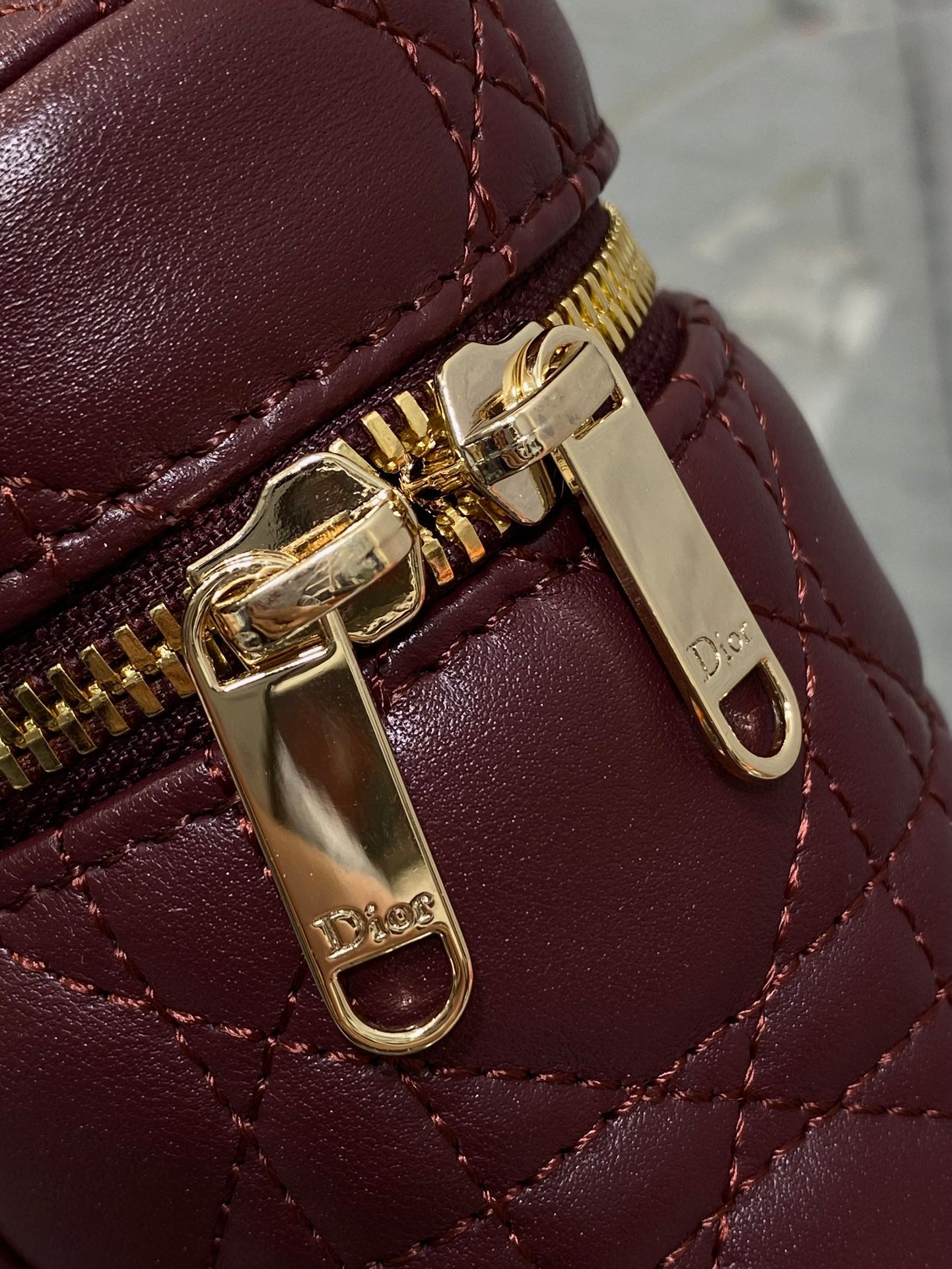 DIOR 26S MINI VANITY 17 IN BURGUNDY LAMBSKIN