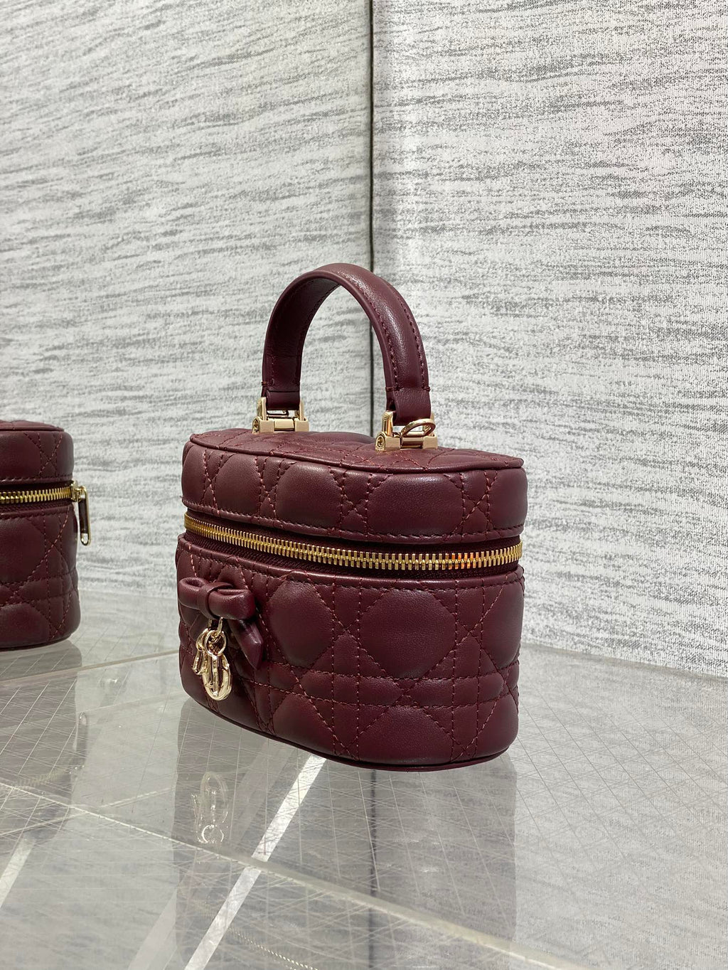 DIOR 26S MINI VANITY 17 IN BURGUNDY LAMBSKIN