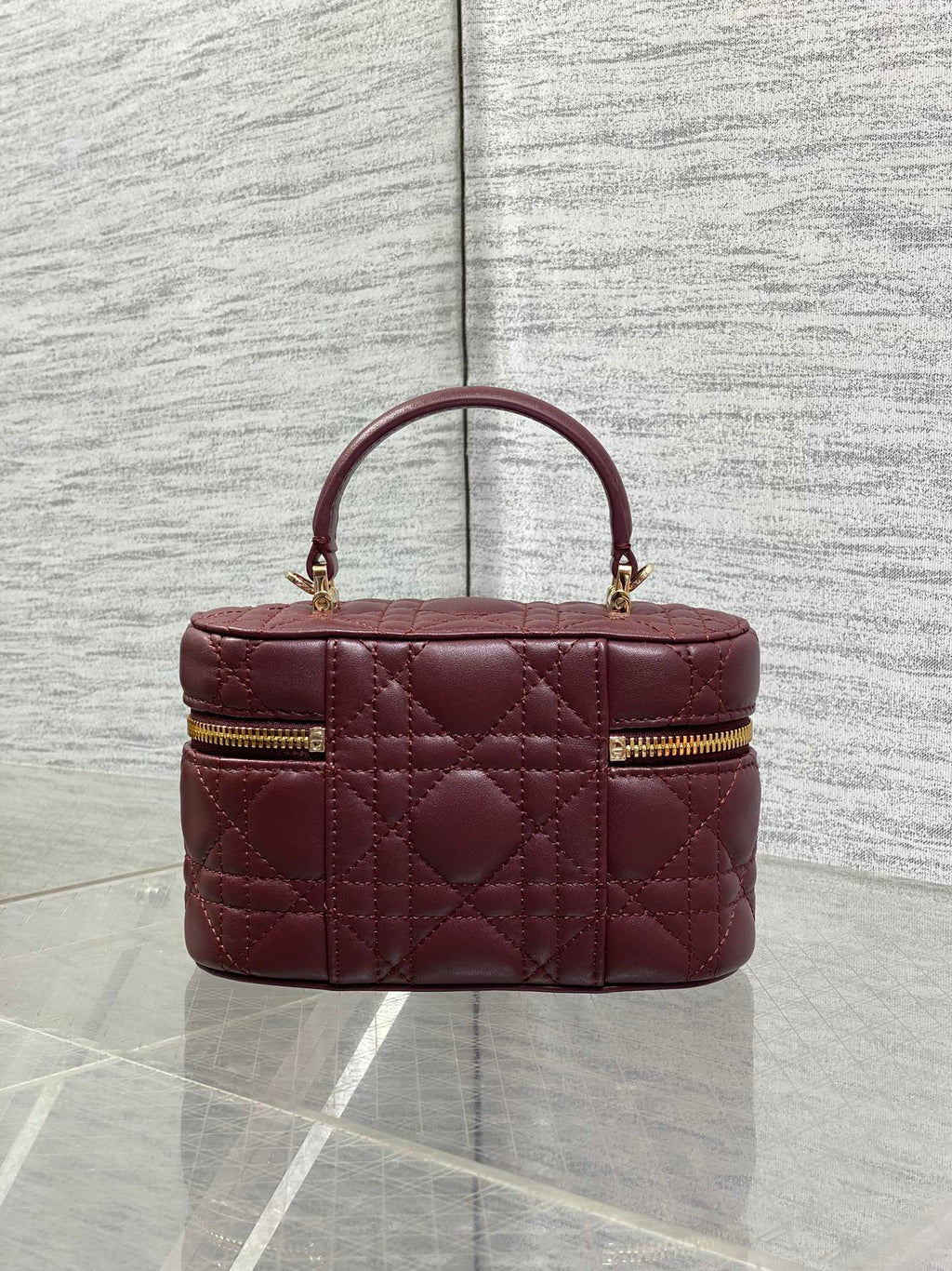 DIOR 26S MINI VANITY 17 IN BURGUNDY LAMBSKIN