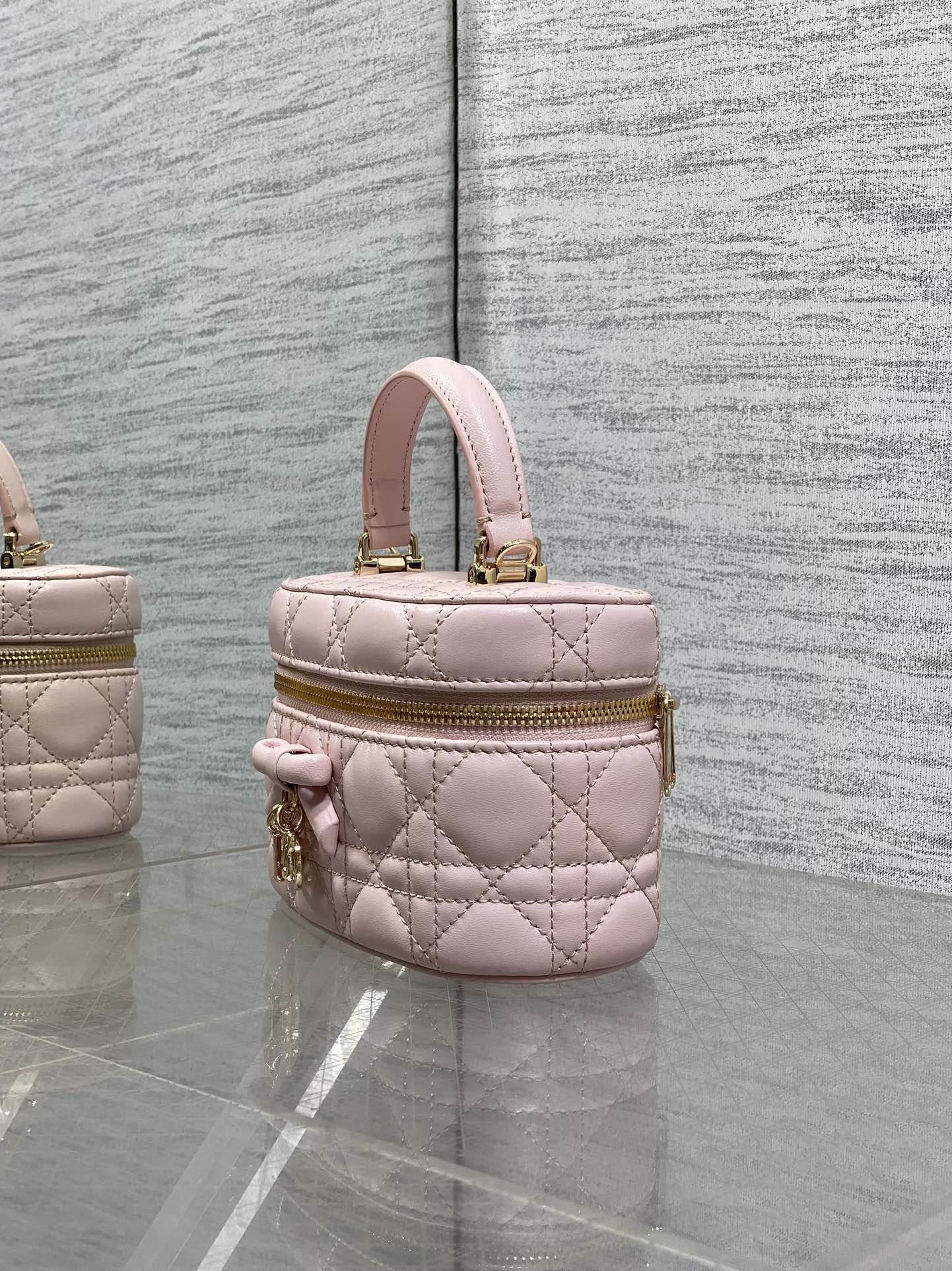 DIOR 26S MINI VANITY 17 IN LIGHT PINK LAMBSKIN