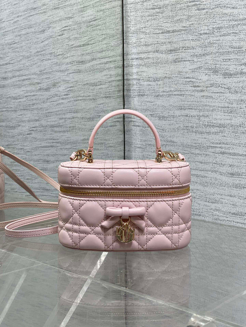 DIOR 26S MINI VANITY 17 IN LIGHT PINK LAMBSKIN
