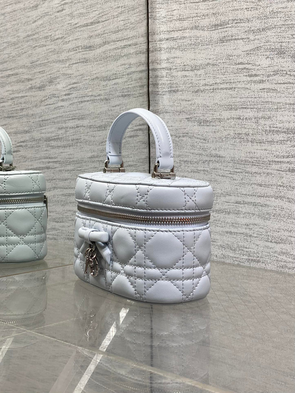 DIOR 26S MINI VANITY 17 IN LIGHT GREY LAMBSKIN