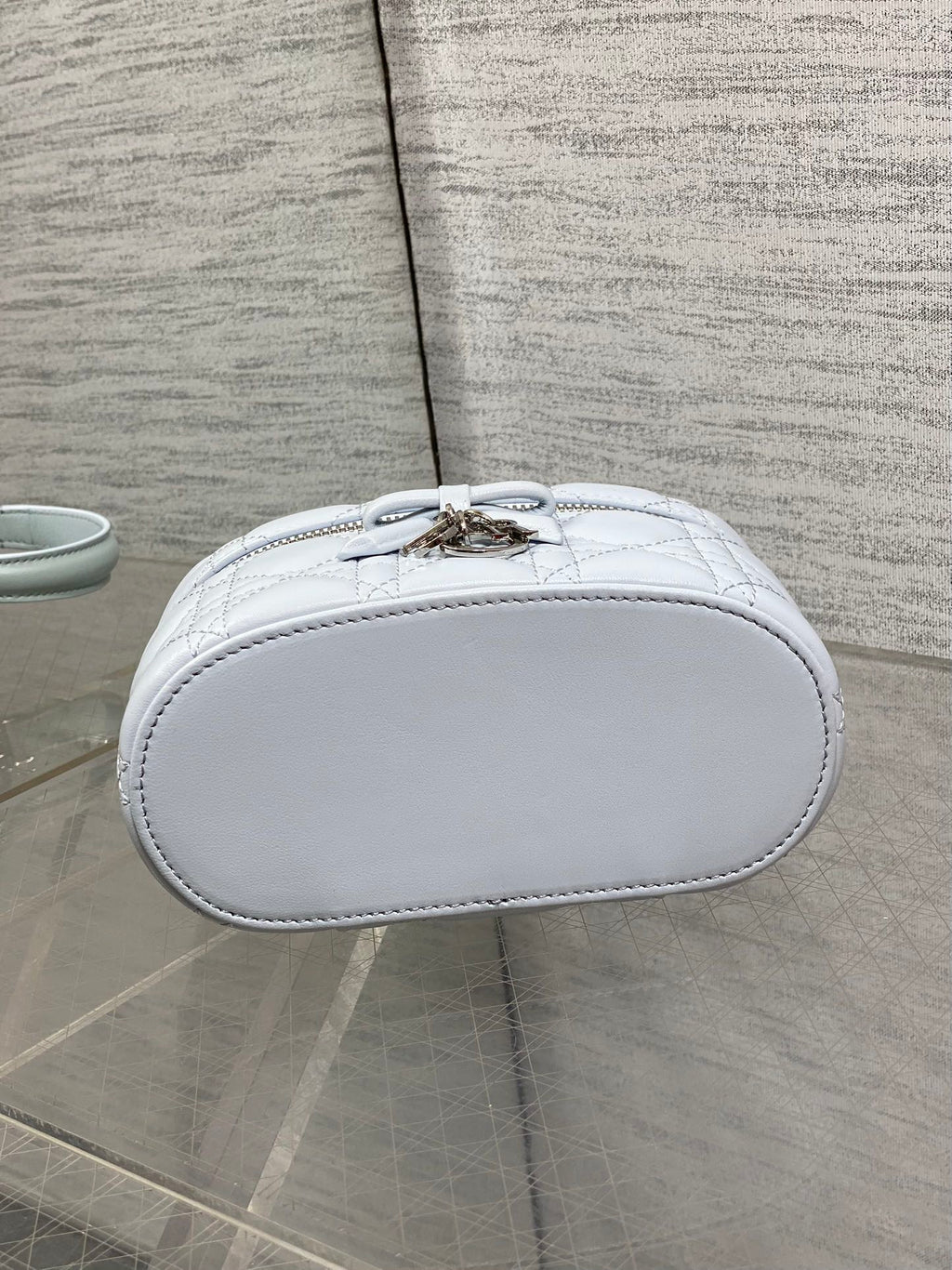 DIOR 26S MINI VANITY 17 IN LIGHT GREY LAMBSKIN