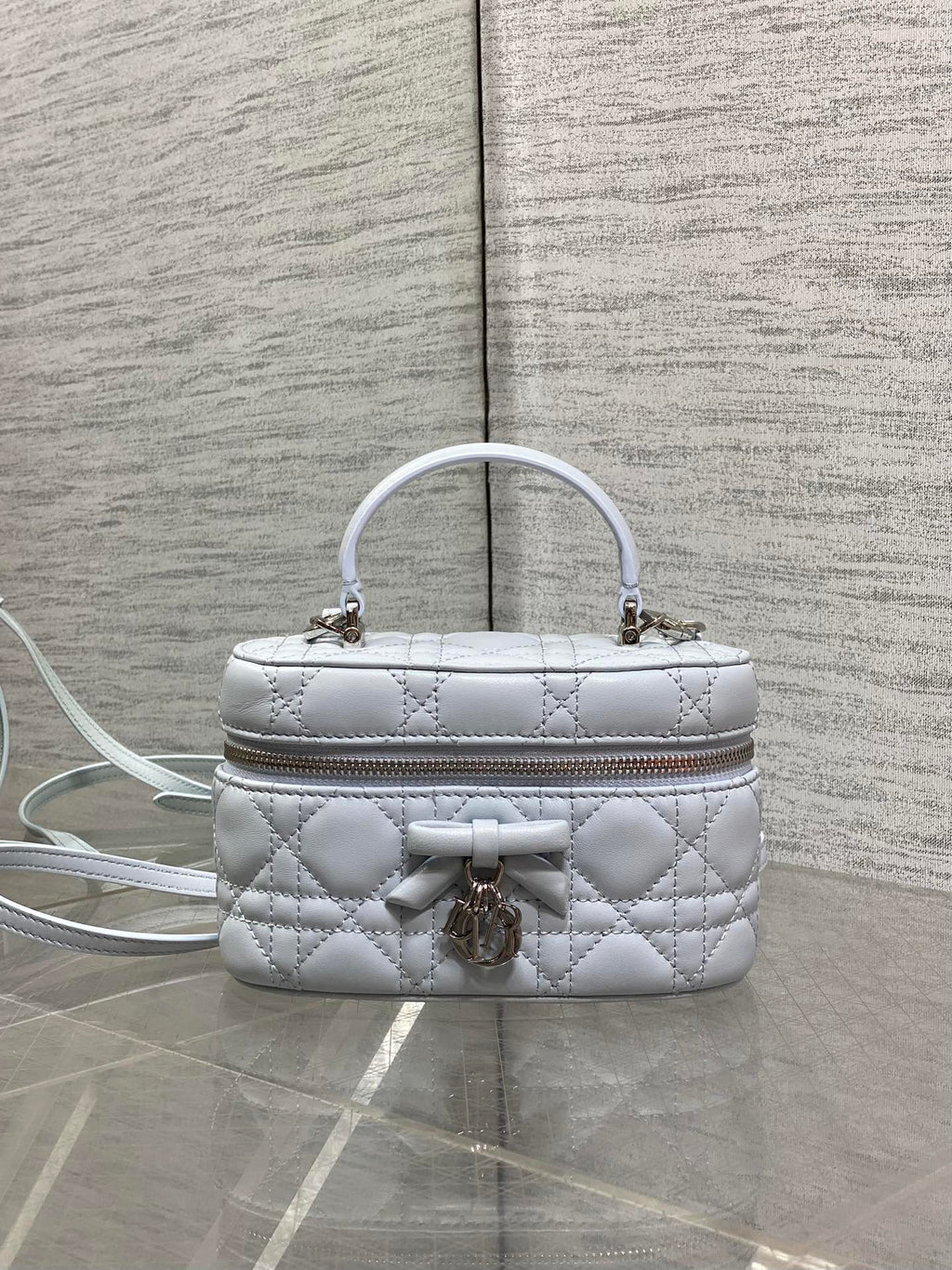 DIOR 26S MINI VANITY 17 IN LIGHT GREY LAMBSKIN