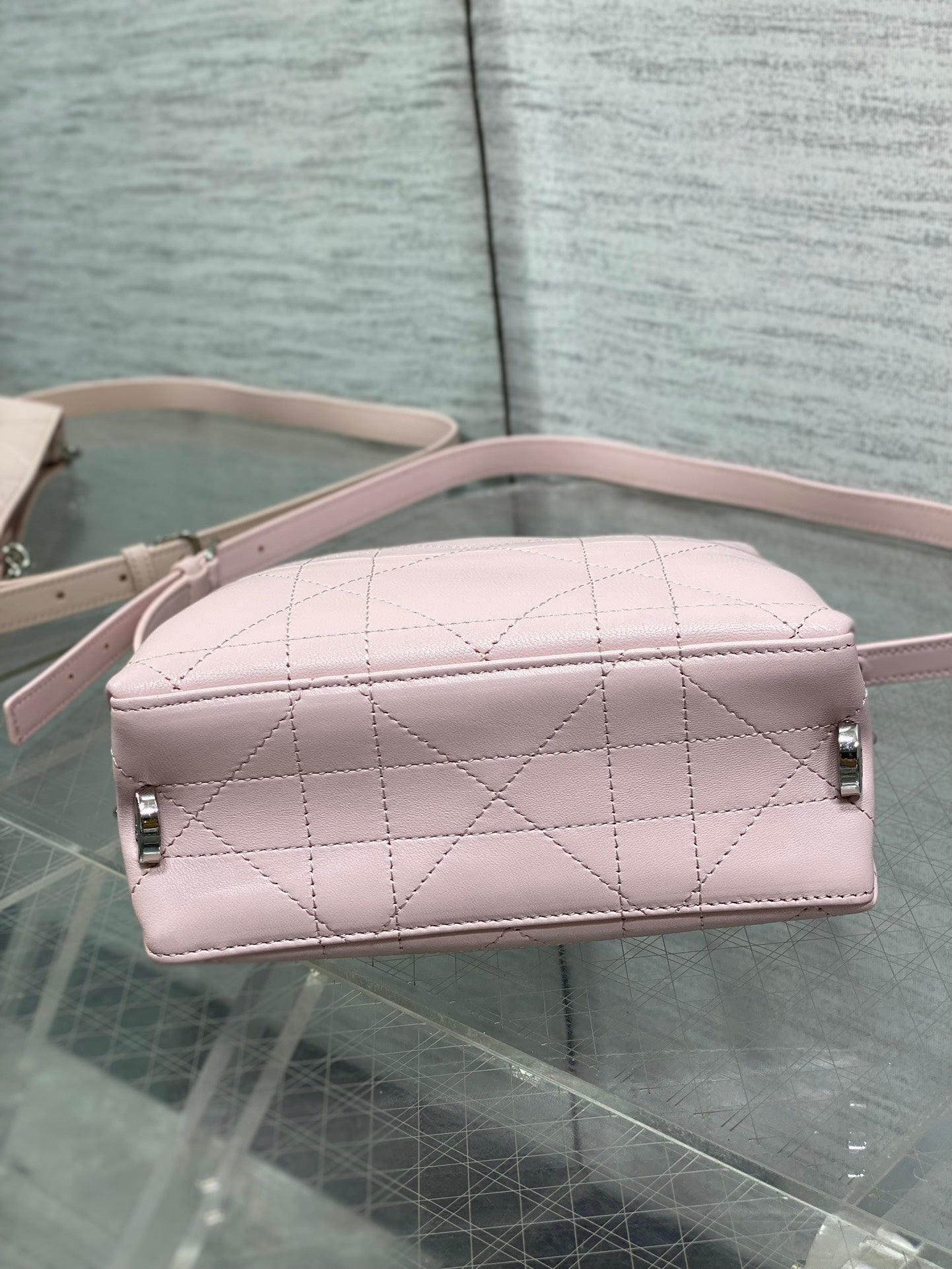 DIOR 26S TRIANON BAG 20 IN LIGHT PINK LAMBSKIN