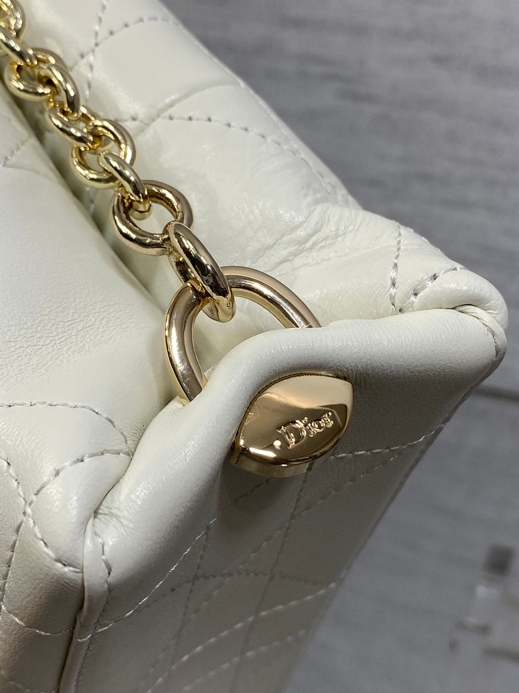 DIOR 26S TRIANON BAG 25 IN WHITE LAMBSKIN