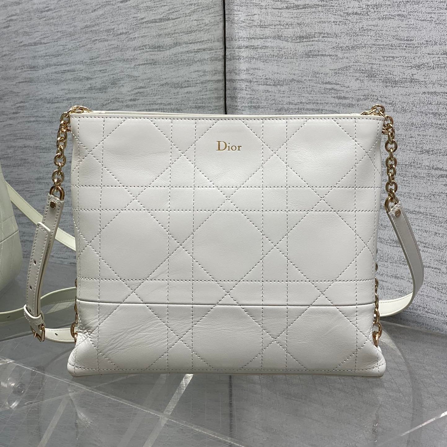 DIOR 26S TRIANON BAG 25 IN WHITE LAMBSKIN
