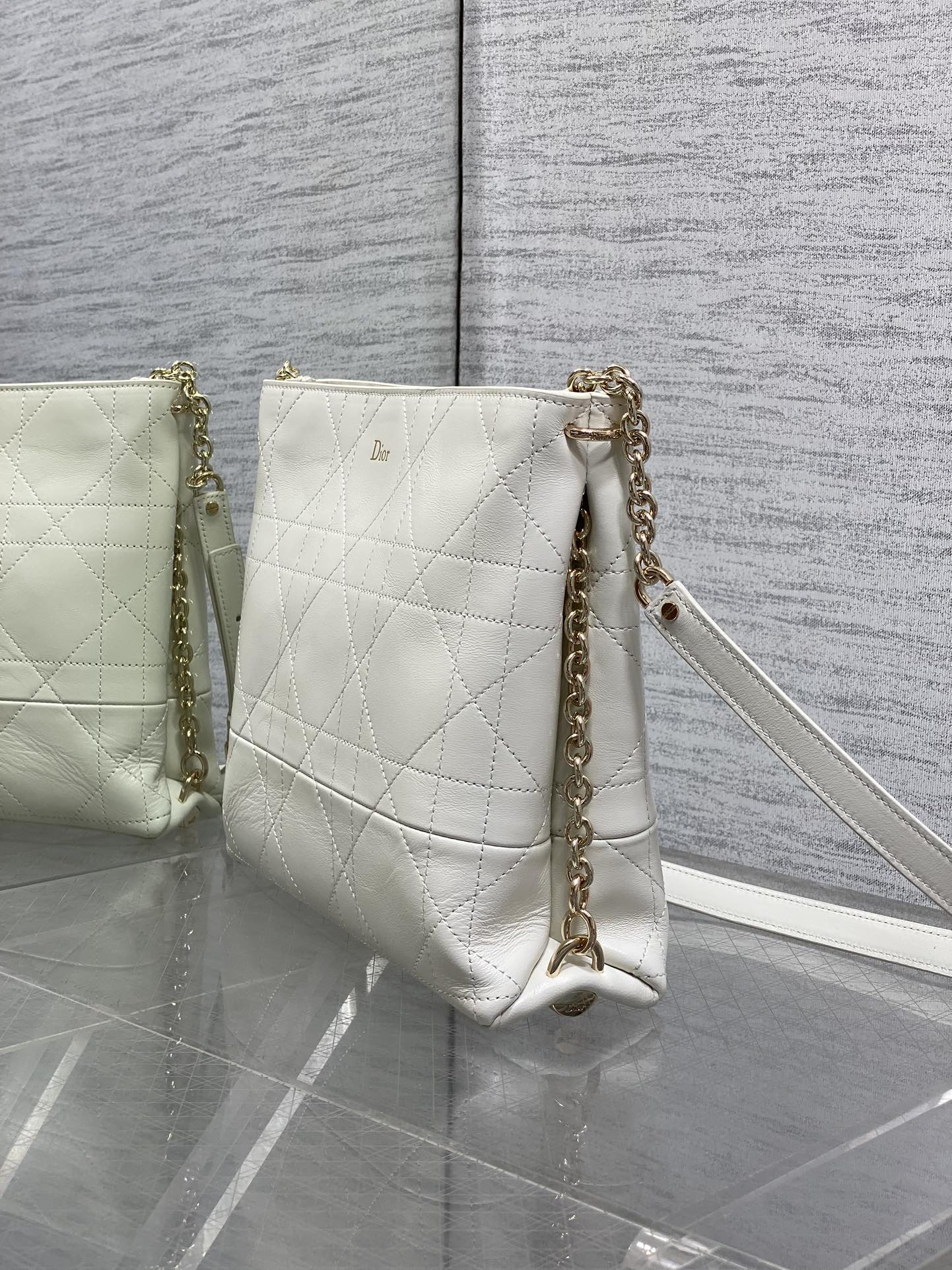 DIOR 26S TRIANON BAG 25 IN WHITE LAMBSKIN