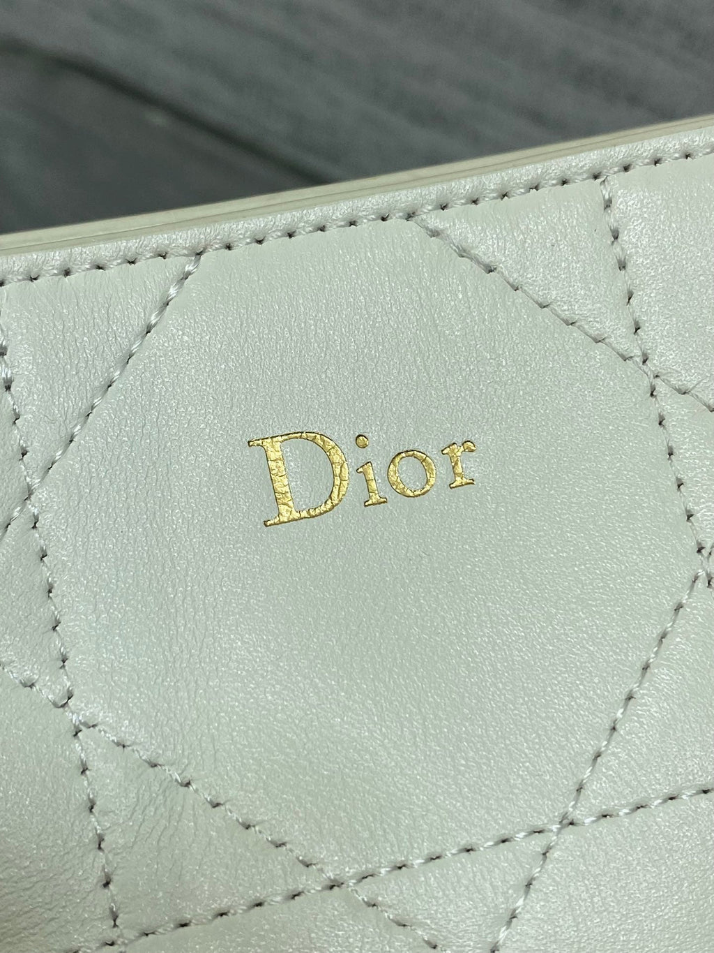 DIOR 26S TRIANON BAG 18 IN WHITE LAMBSKIN