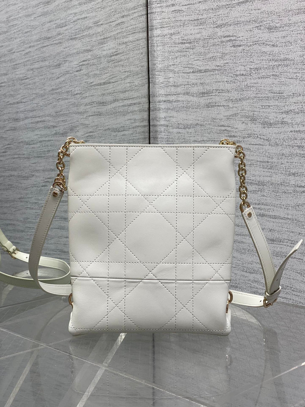 DIOR 26S TRIANON BAG 18 IN WHITE LAMBSKIN