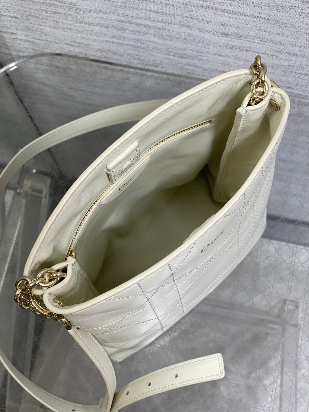DIOR 26S TRIANON BAG 18 IN WHITE LAMBSKIN