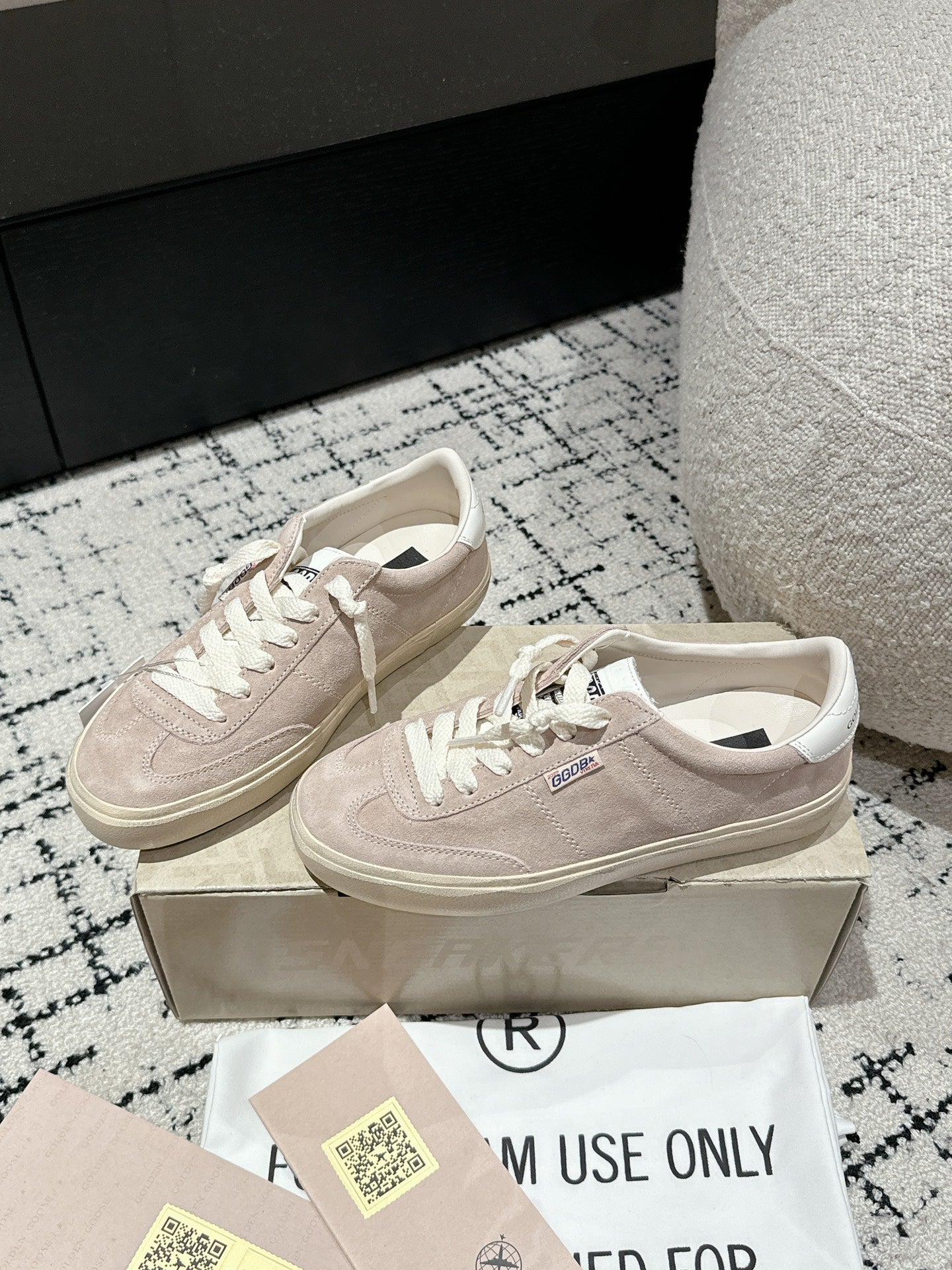 SOUL STAR SNEAKERS IN PINK SUEDE WHITE HEEL TAB