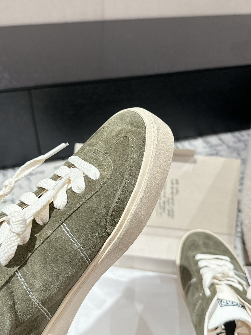 SOUL STAR SNEAKERS IN KELP GREEN SUEDE WHITE HEEL TAB