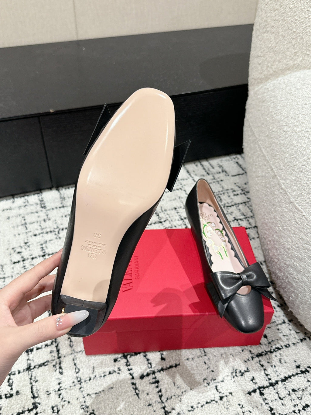 VLTN HIGH HEEL 25S 40 MM IN BLACK CALFSKIN WITH BOW