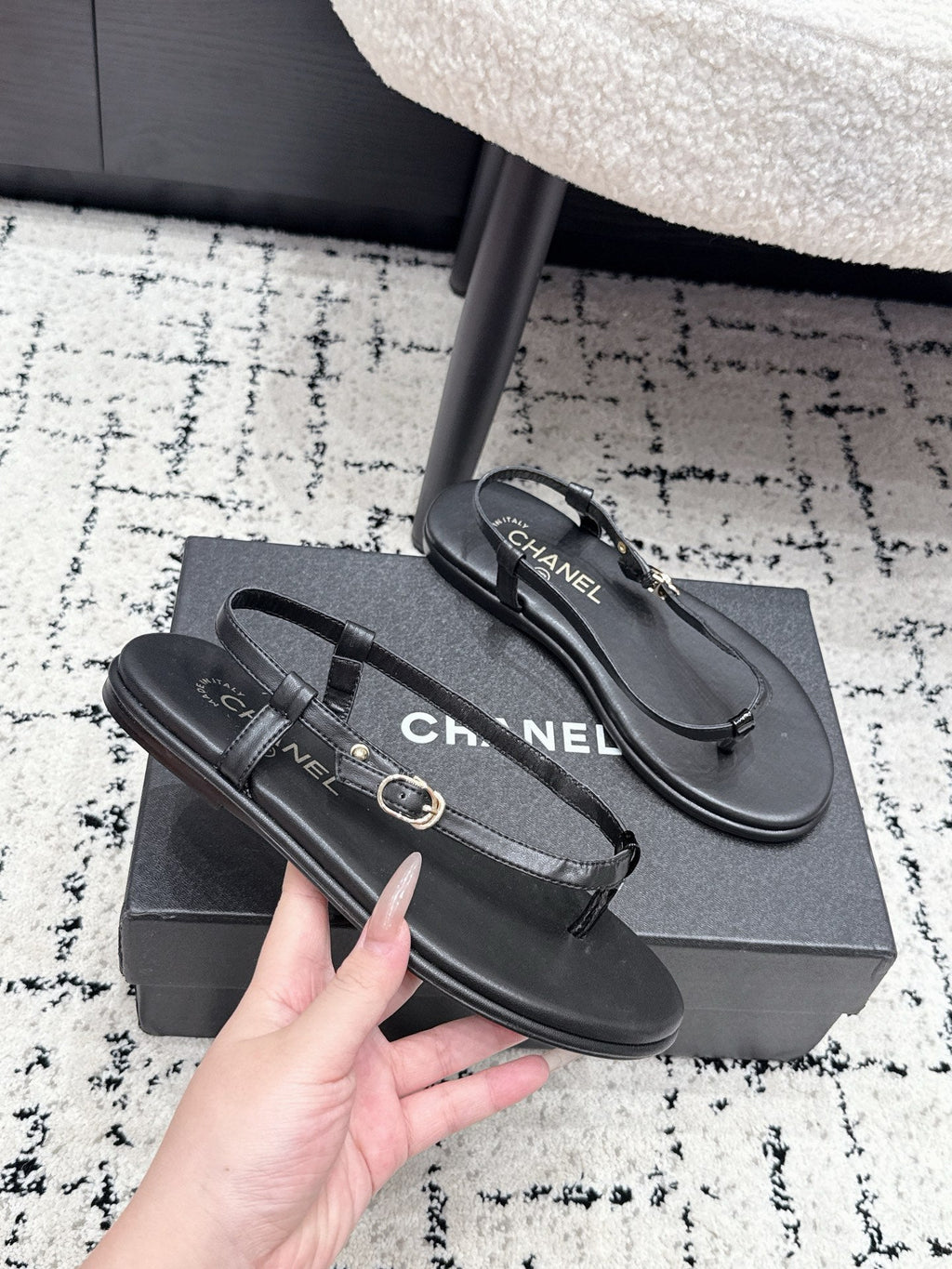 CHANEL 26S THONG SANDALS IN BLACK CALFSKIN WITH GOLD HARDWARE