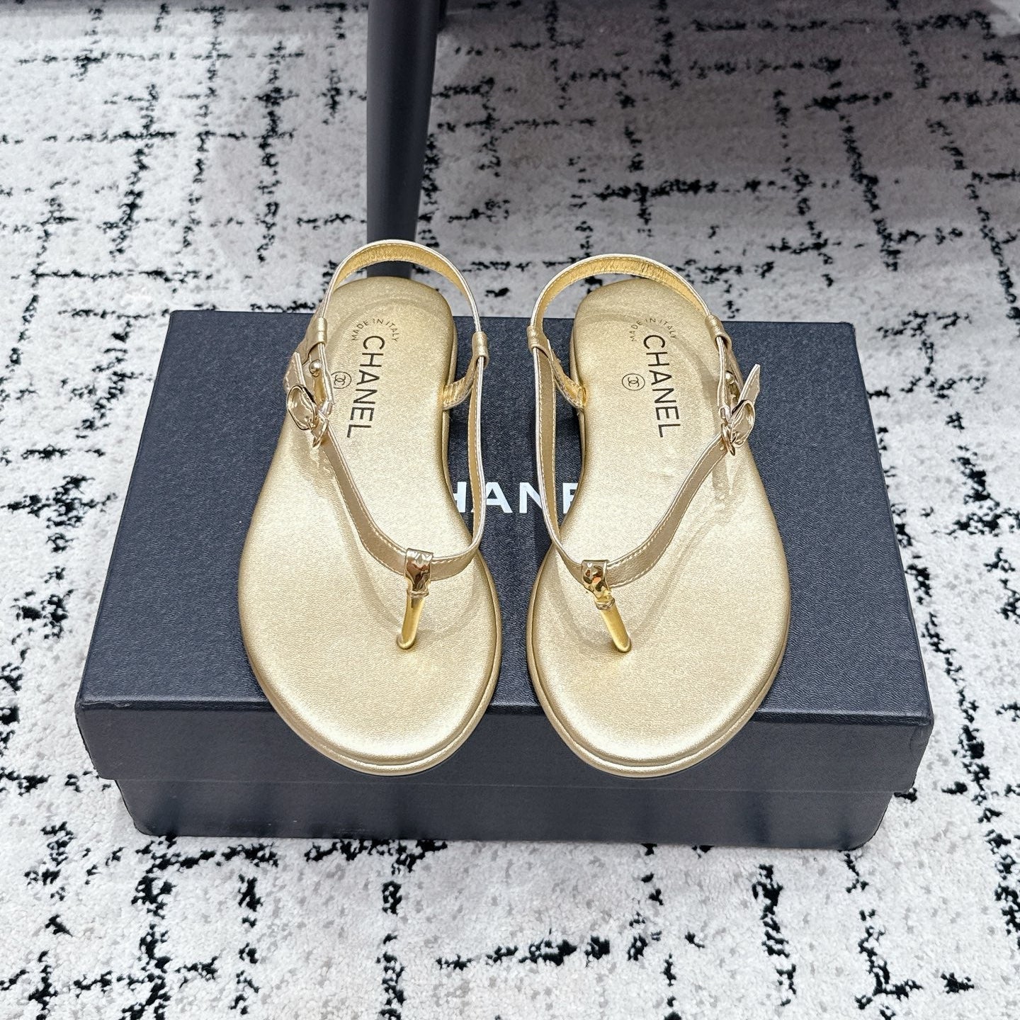 CHANEL 26S THONG SANDALS IN GOLD CALFSKIN WITH GOLD HARDWARE