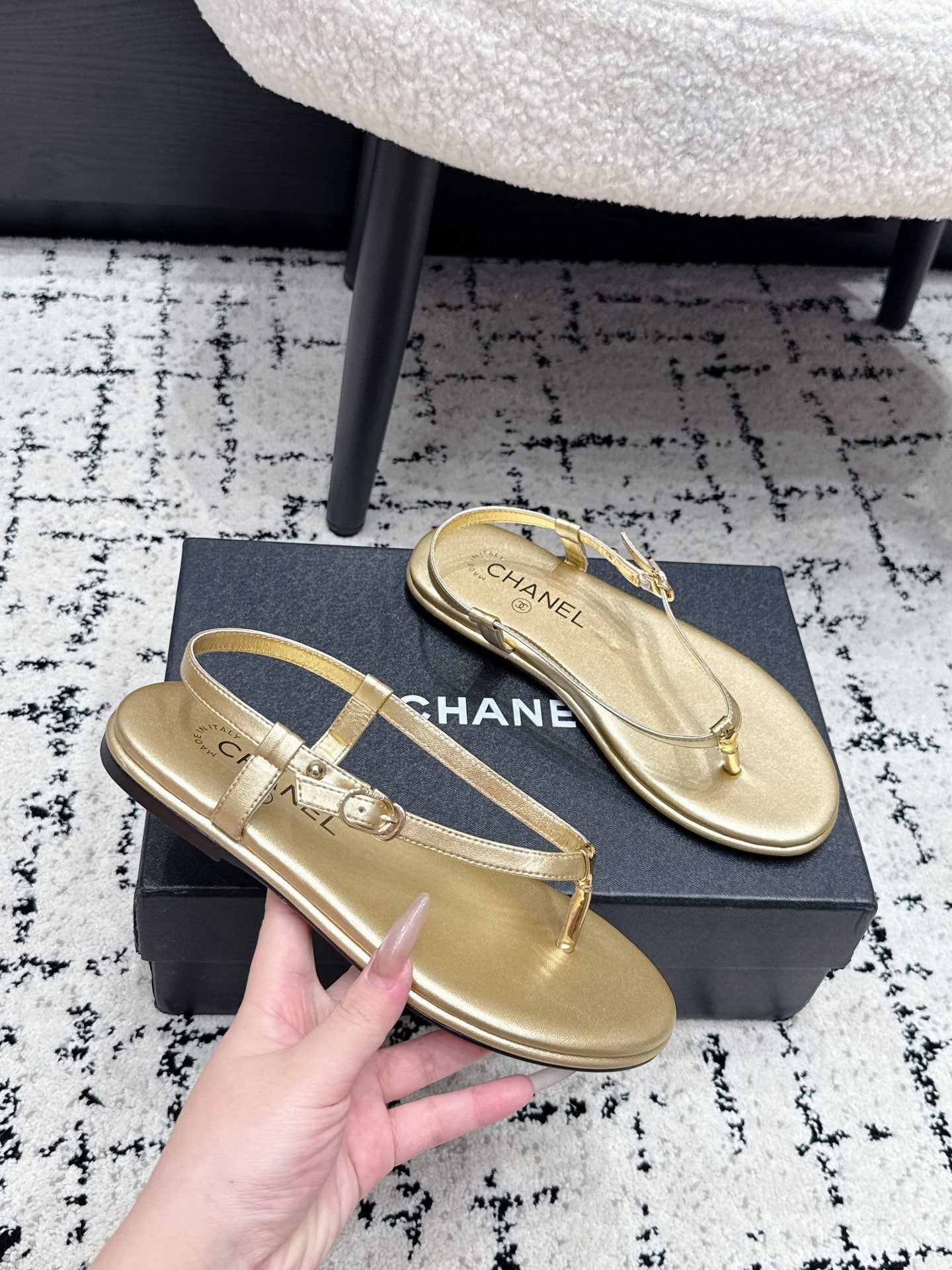 CHANEL 26S THONG SANDALS IN GOLD CALFSKIN WITH GOLD HARDWARE