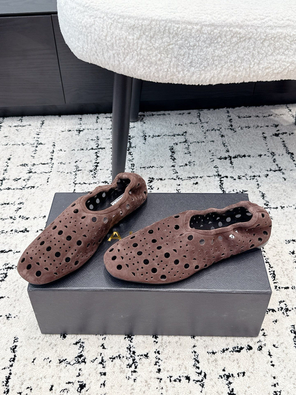 ALAIA 26S FLAT SLIP-ONS IN DARK BROWN SUEDE WITH OPENWORK PATTERN