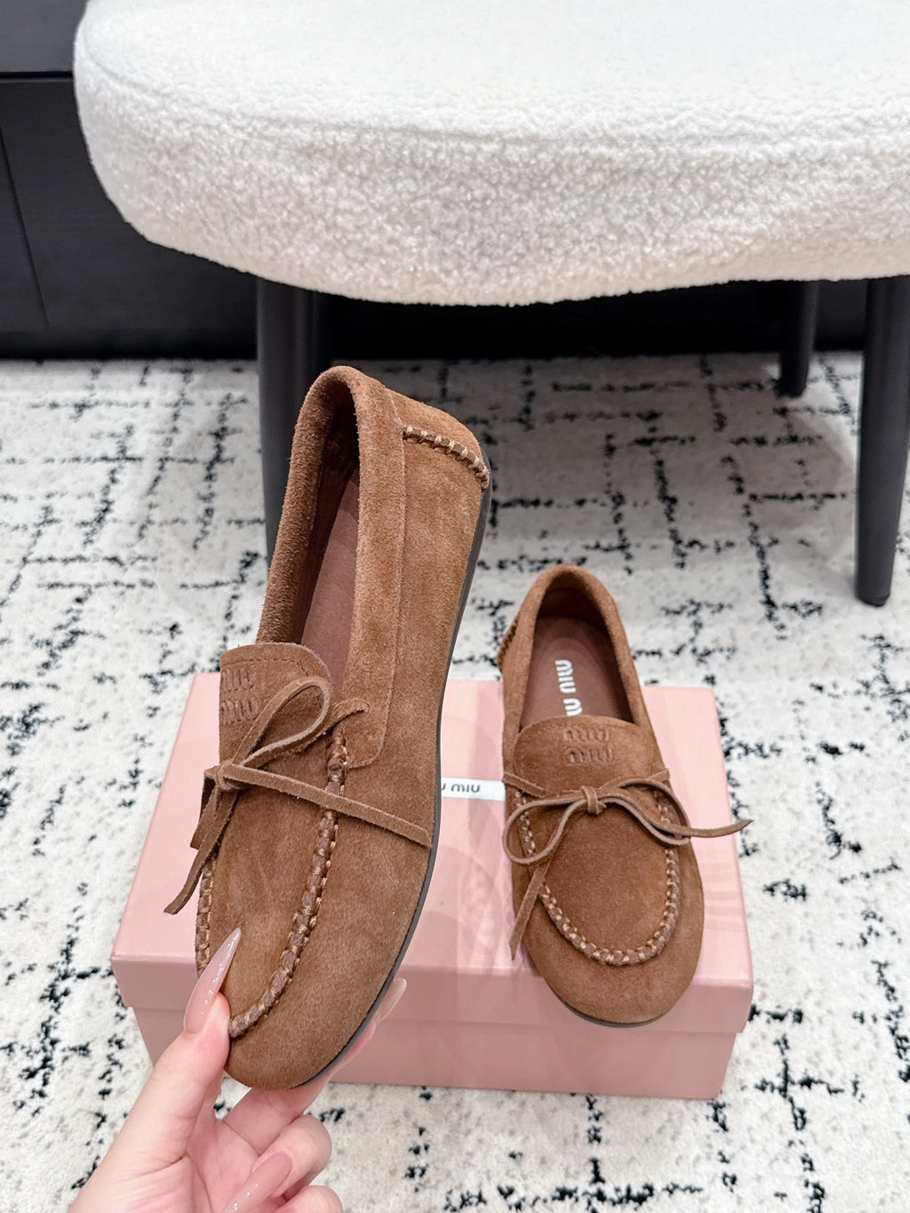 MIUMIU 26S BOW LOAFERS IN CARAMEL BROWN SUEDE