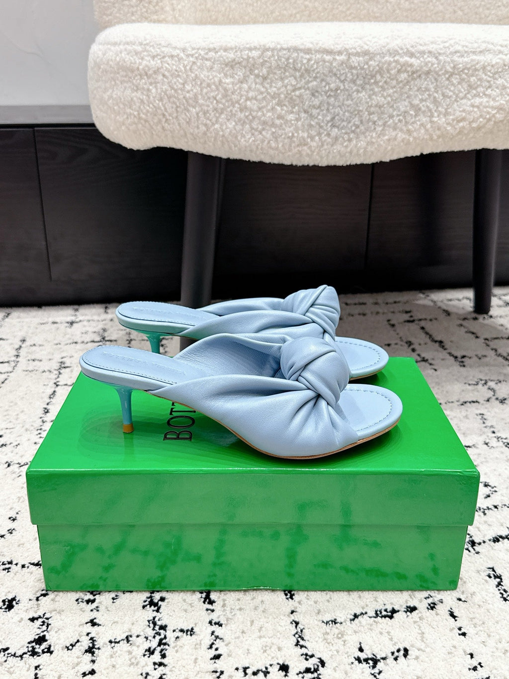 BOTTEGA VENETA 26S TWIST-STRAP HIGH-HEEL SANDALS 50 MM IN SKY BLUE LAMBSKIN