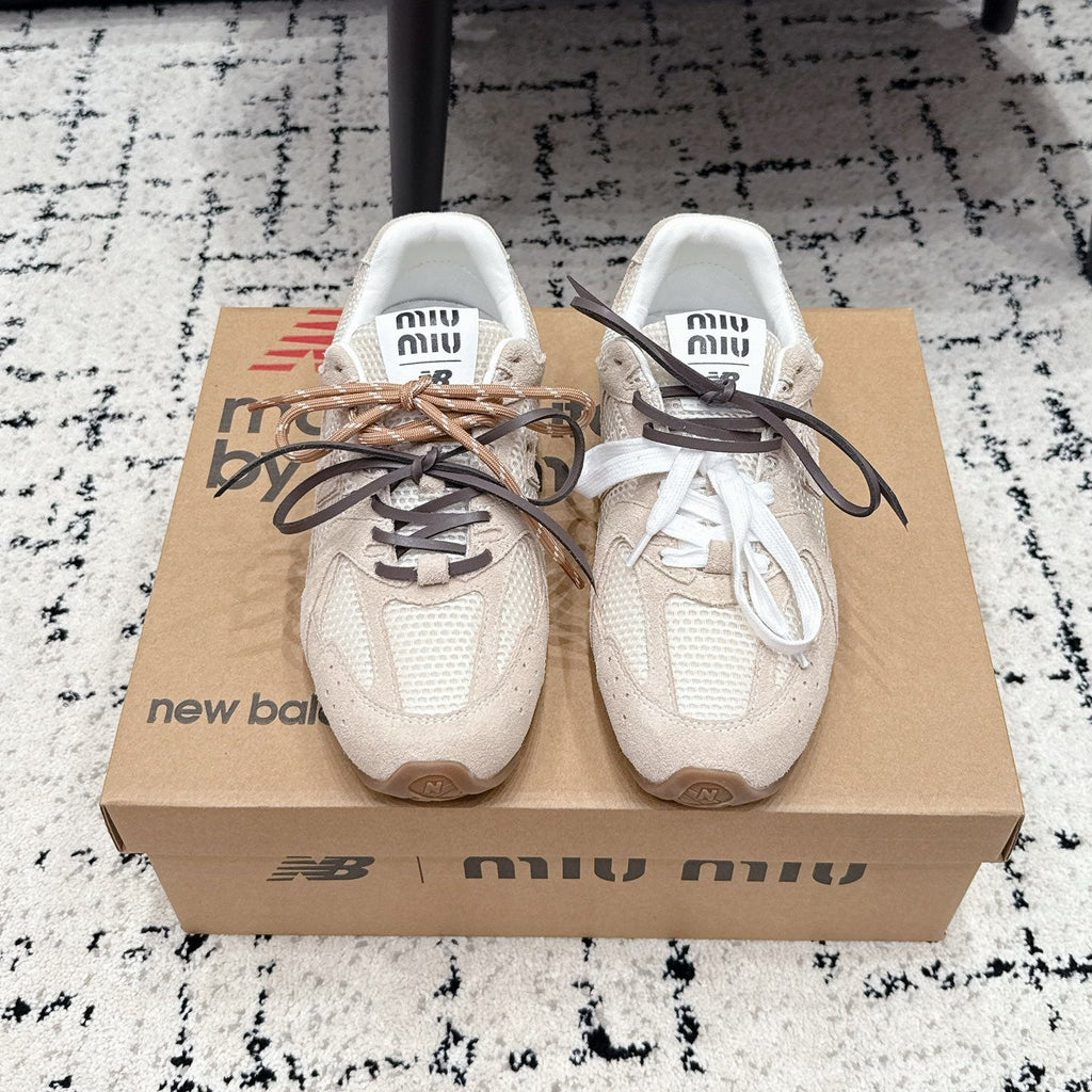MIUMIU 26S SNEAKERS IN TAN BROWN SUEDE AND MESH FABRIC