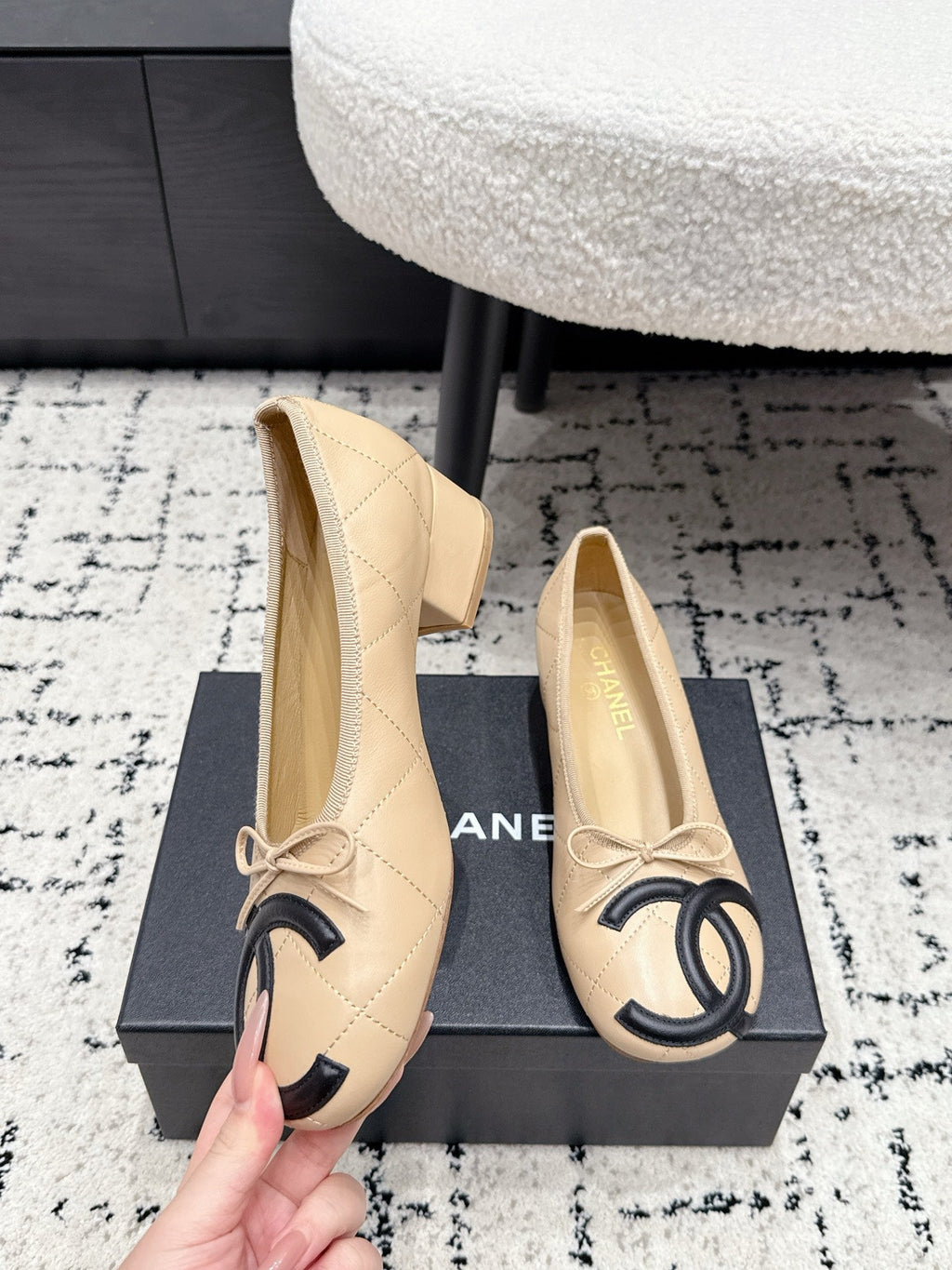 CHANEL 26S HIGH HEELS IN BEIGE LAMBSKIN WITH BOW