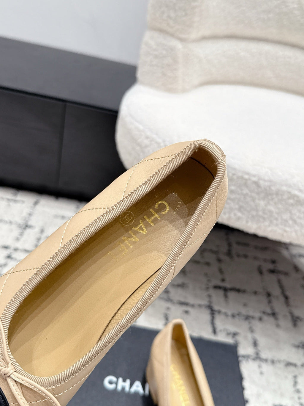 CHANEL 26S HIGH HEELS IN BEIGE LAMBSKIN WITH BOW