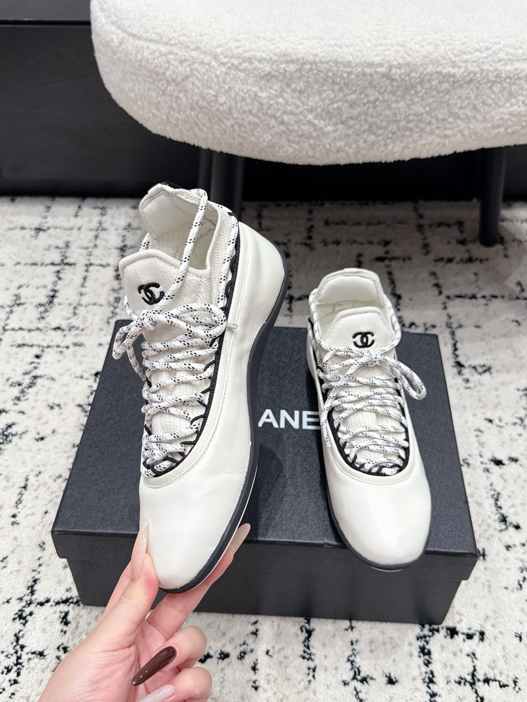 CHANEL 26S LACE-UP SNEAKERS IN WHITE FABRIC AND LAMBSKIN