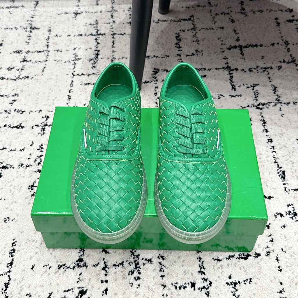 BOTTEGA VENETA 26S SNEAKERS IN GREEN WOVEN LAMBSKIN