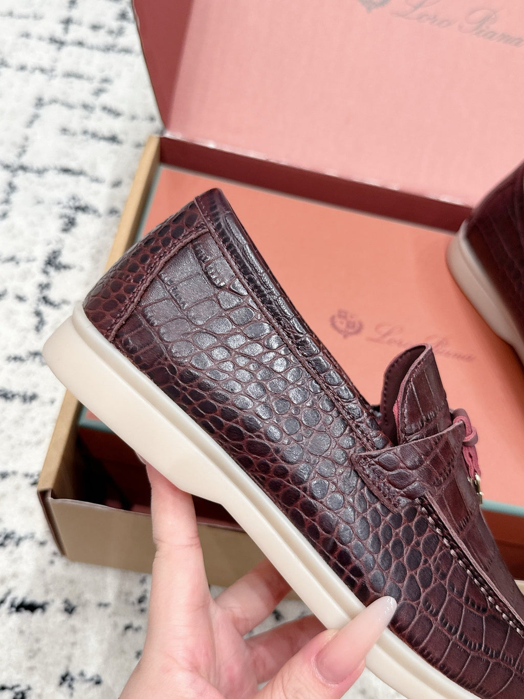 LP 26S SUMMER CHARMS WALK LOAFER IN DARK BROWN CROCODILE CALFSKIN GOLD HARDWARE