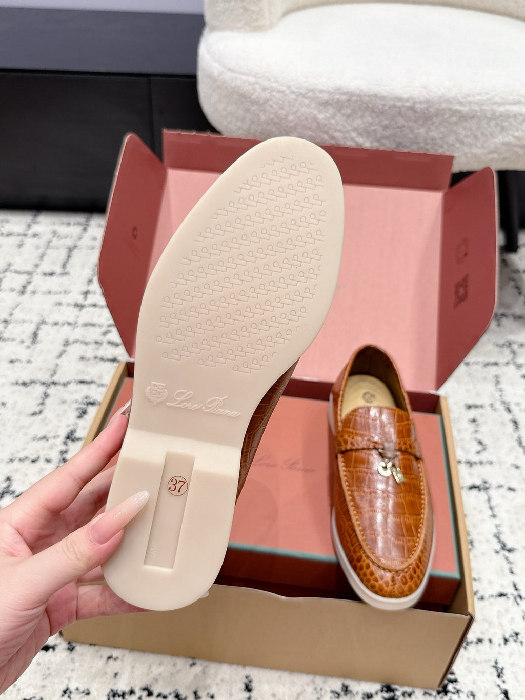 LP 26S SUMMER CHARMS WALK LOAFER IN CARAMEL BROWN CROCODILE CALFSKIN GOLD HARDWARE