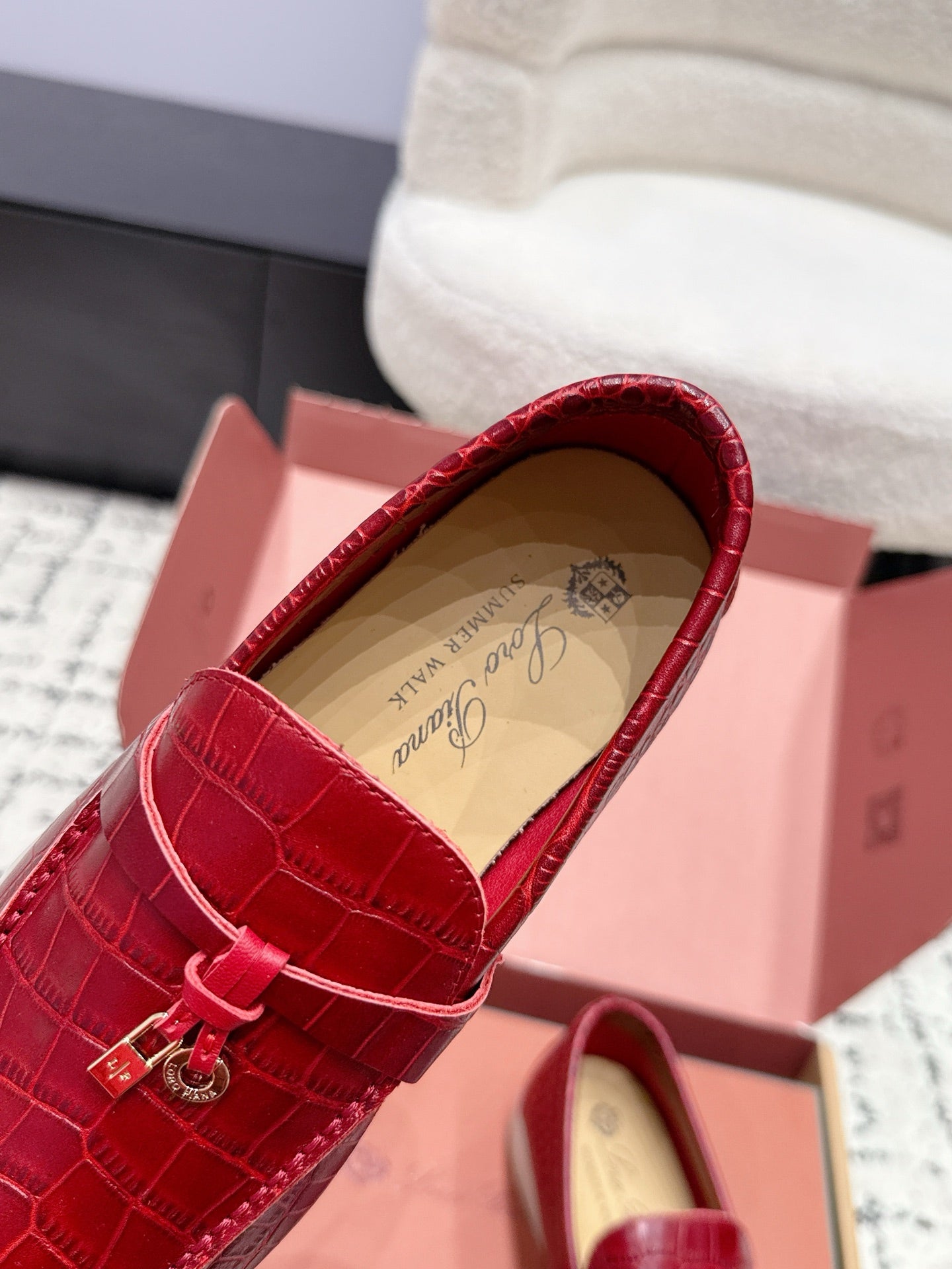 LP 26S SUMMER CHARMS WALK LOAFER IN DARK RED CROCODILE CALFSKIN GOLD HARDWARE
