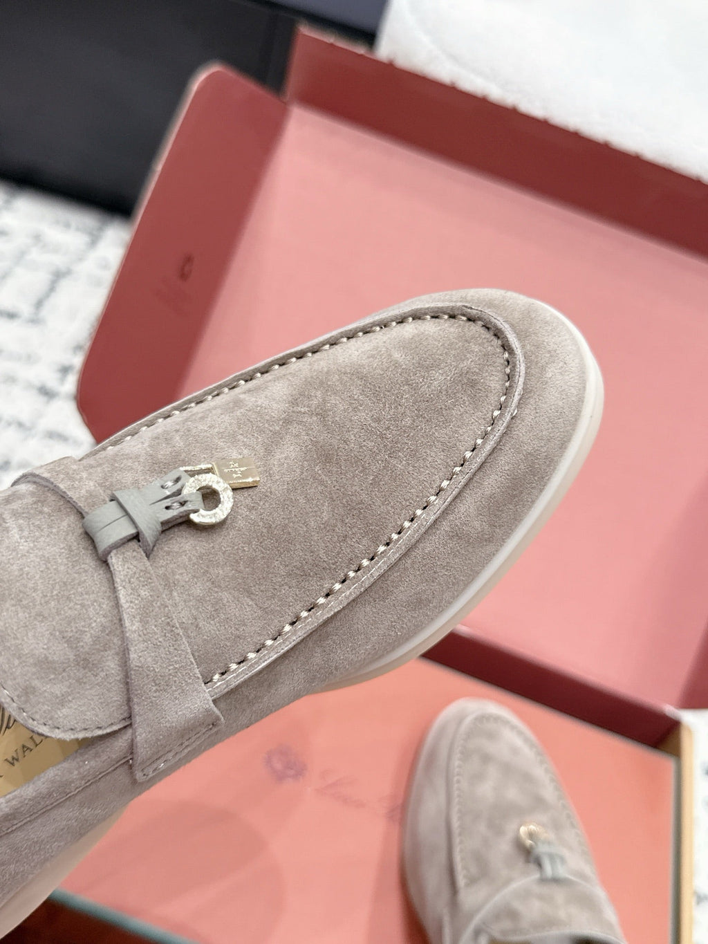 LP 26S SUMMER CHARMS WALK LOAFER IN LIGHT BROWN SUEDE GOLD HARDWARE