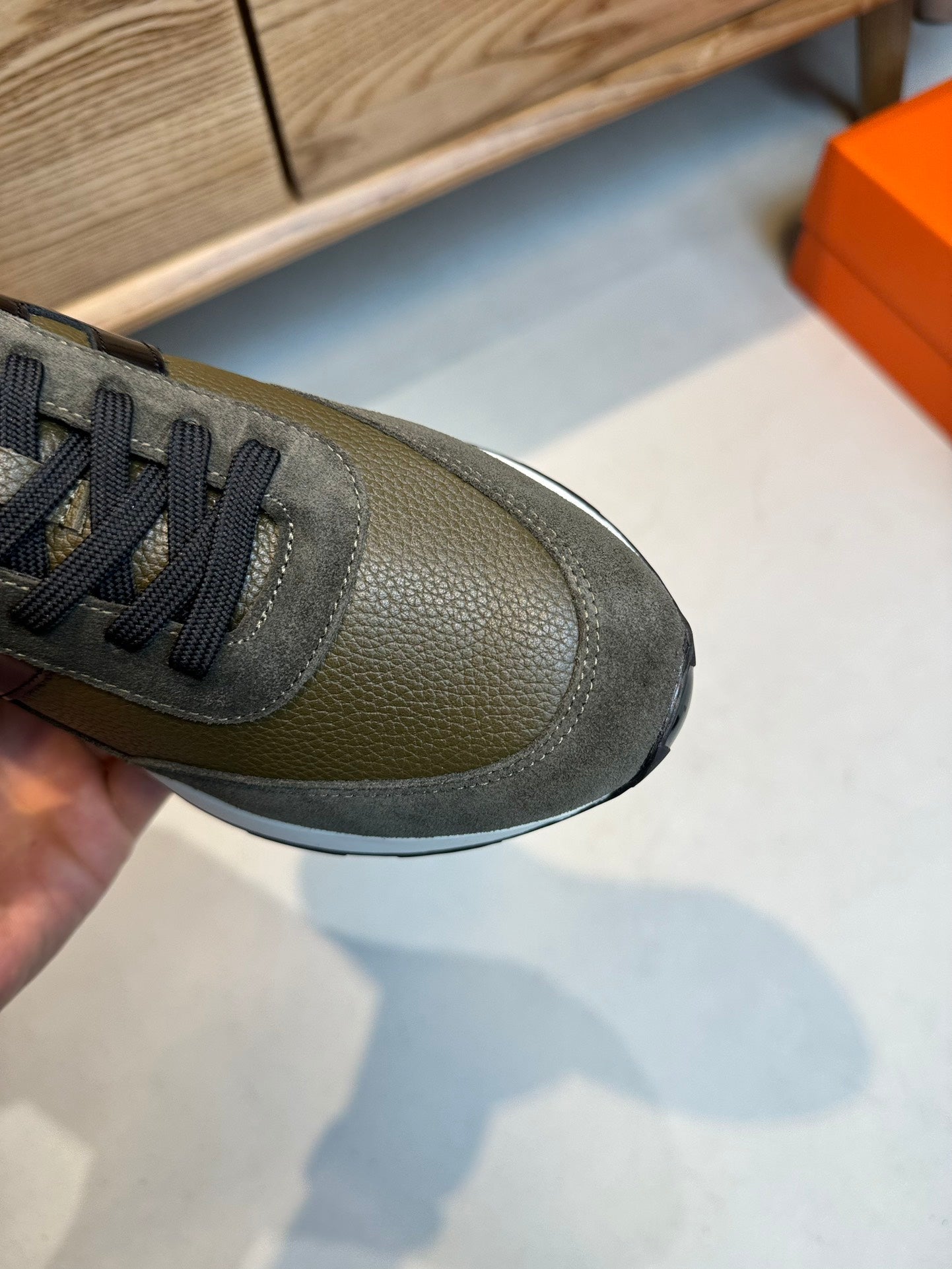 HM INTERACTIVE LACE-UP SNEAKER OLIVE CALFSKIN