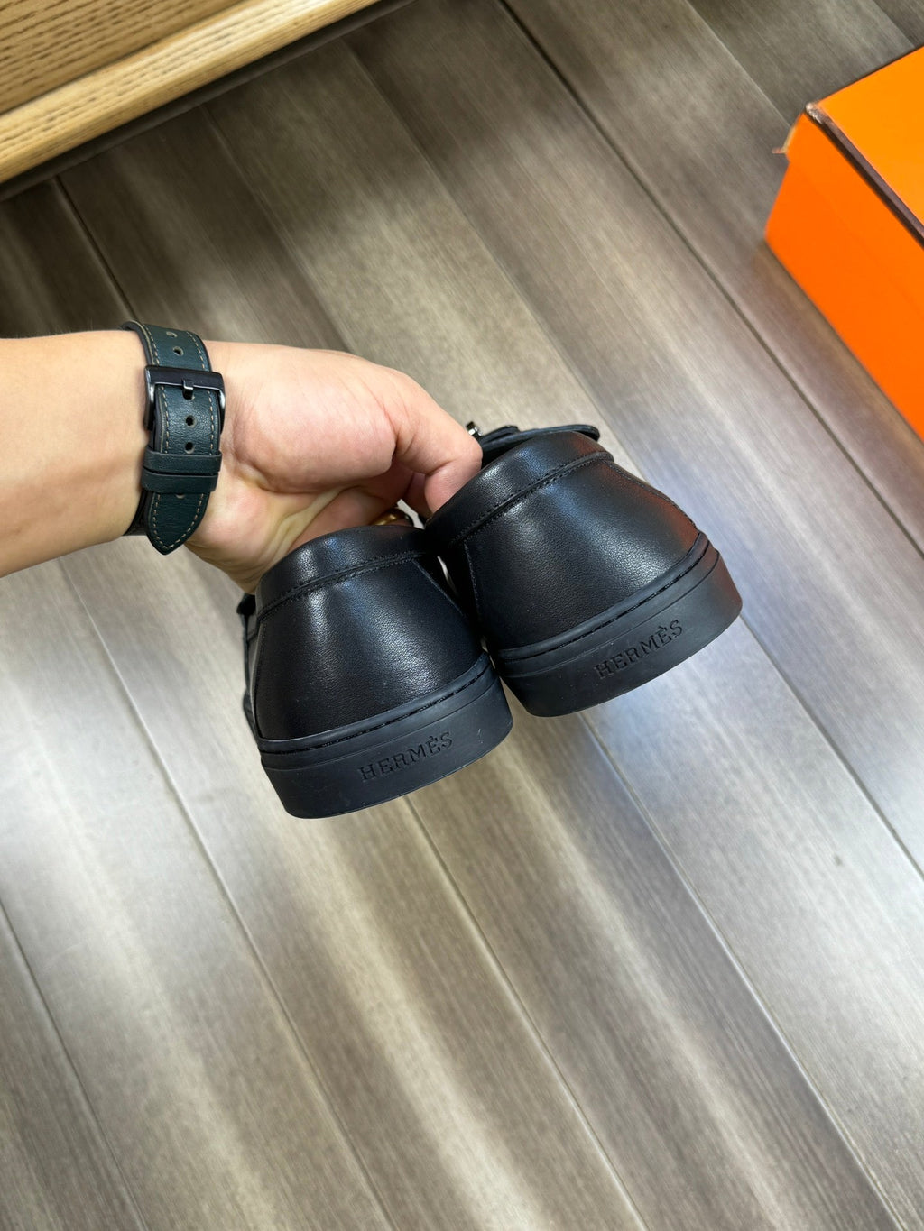 HM GAME SLIP-ON SNEAKER BLACK CALFSKIN